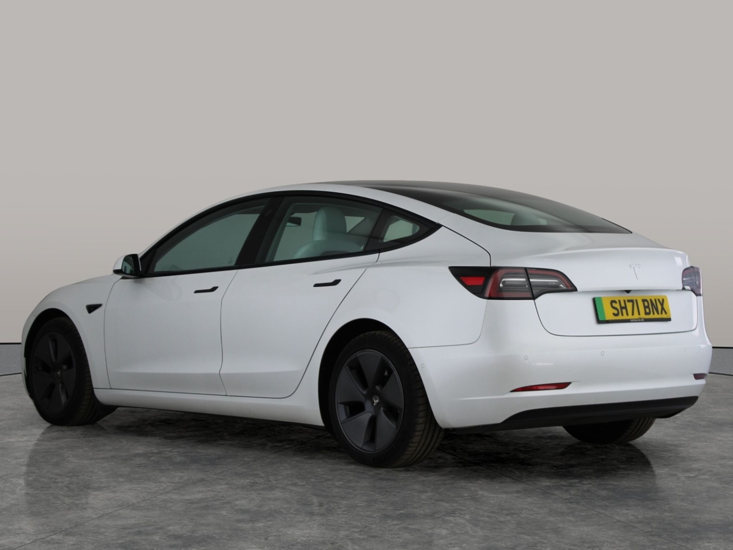 Used Tesla Model 3 2021 for sale - 77984709: Photo 13