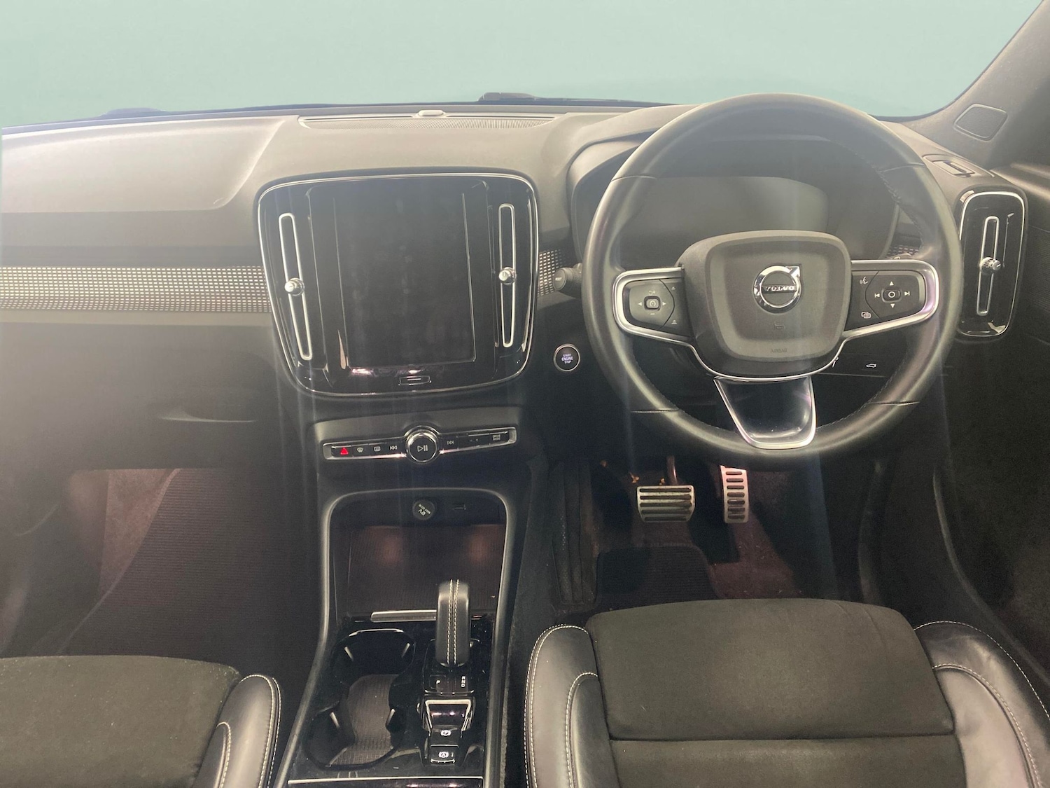 Used Volvo XC40 2021 for sale - 77248471: Photo 4