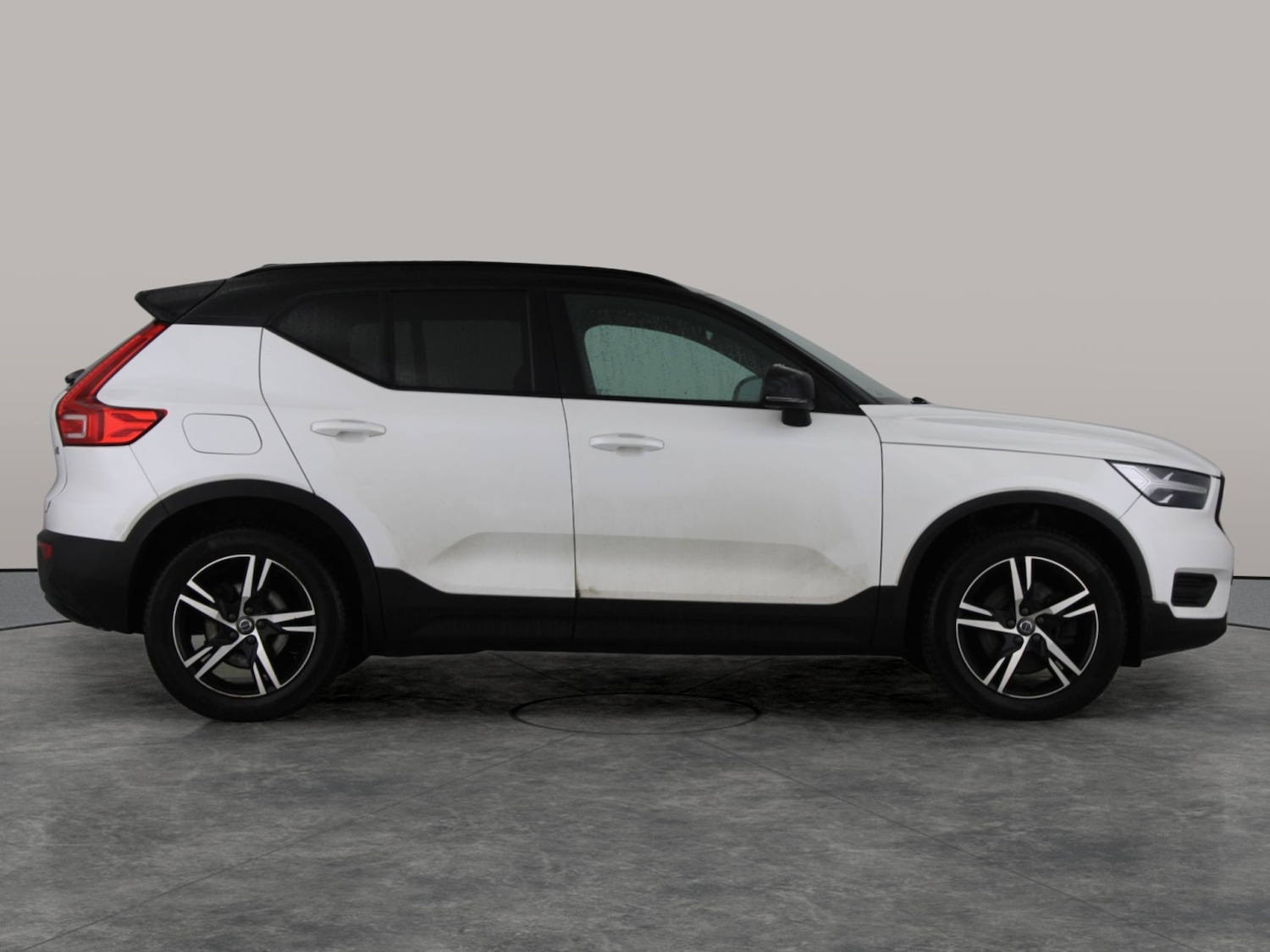 Used Volvo XC40 2021 for sale - 77248471: Photo 9