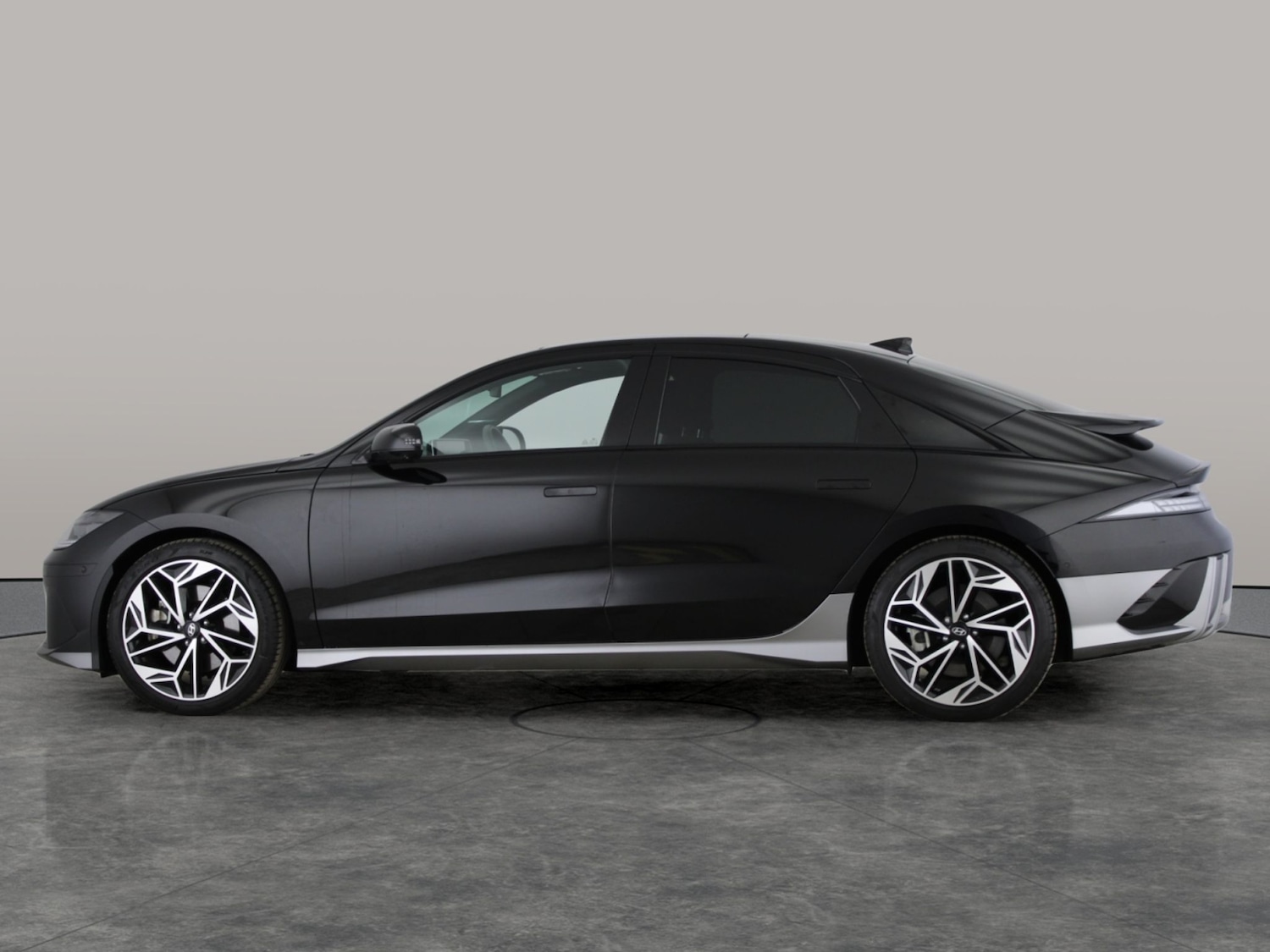 Used Hyundai IONIQ 6 2024 for sale - 77988641: Photo 15