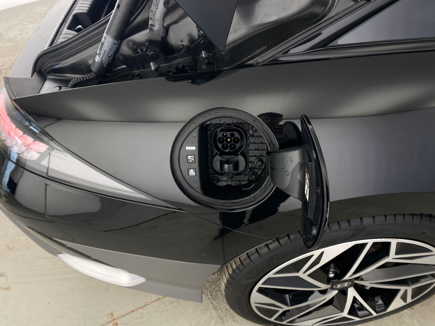 Used Hyundai IONIQ 6 2024 for sale - 77988641: Photo 30