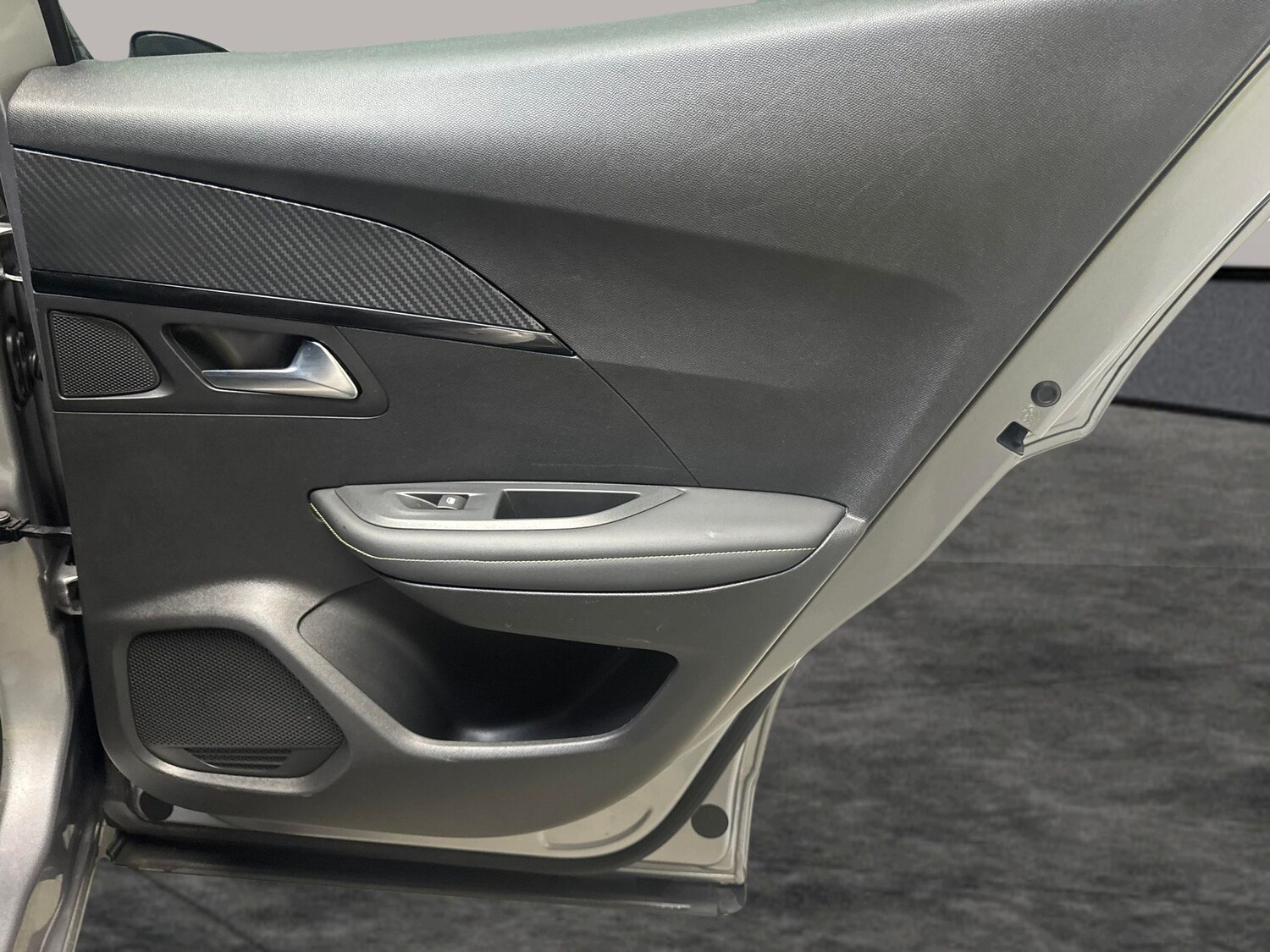 Used Peugeot 2008 2021 for sale - 77490439: Photo 31