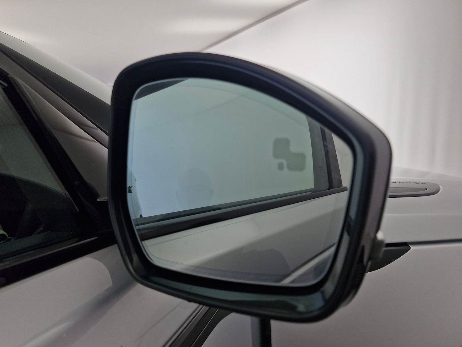 Used Land Rover Range Rover Velar 2023 for sale - 78144374: Photo 16