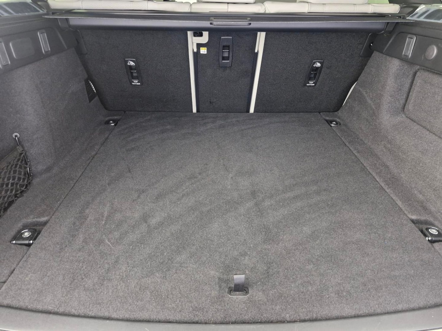 Used Land Rover Range Rover Velar 2023 for sale - 78144374: Photo 8