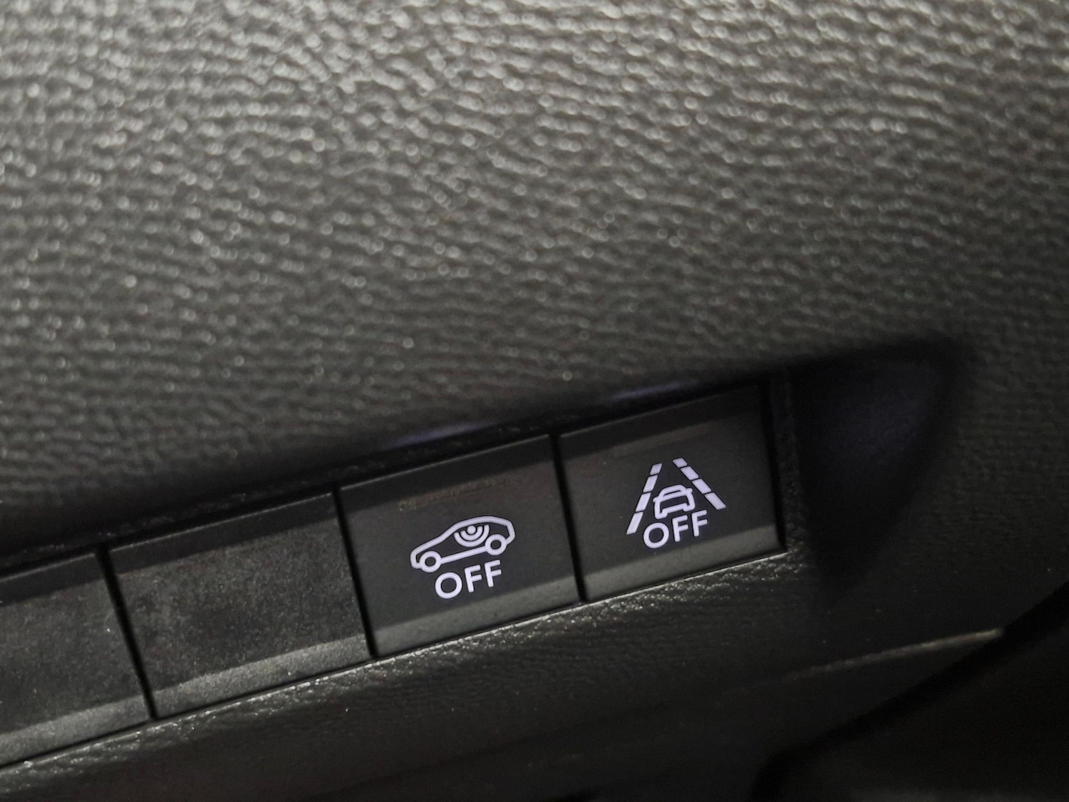 Used Peugeot 2008 2023 for sale - 78197857: Photo 22