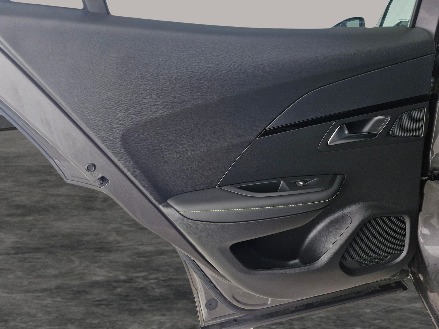 Used Peugeot 2008 2023 for sale - 78197857: Photo 27