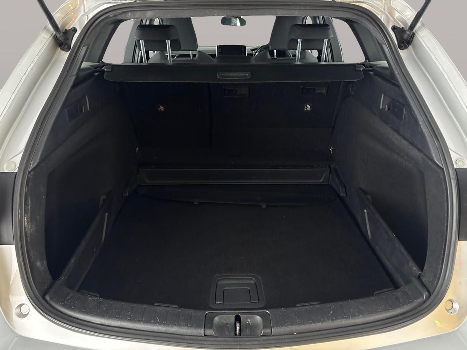 Used Toyota Corolla 2021 for sale - 77241229: Photo 34