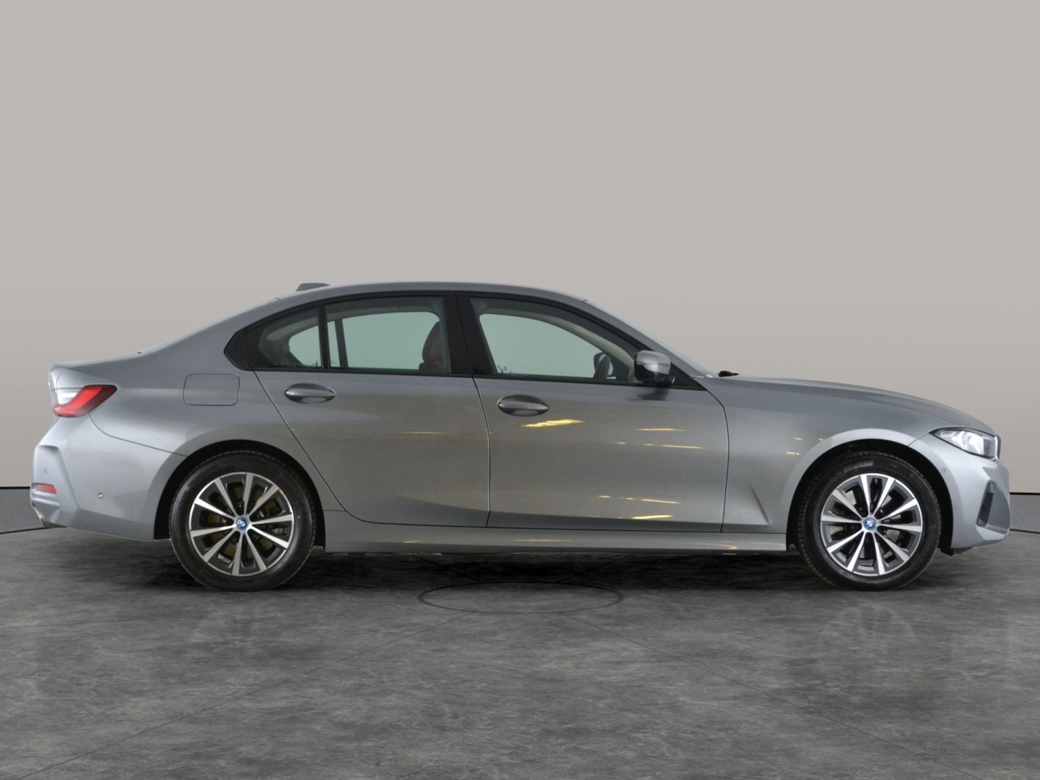 Used BMW 3 Series 2024 for sale - 78082058: Photo 12