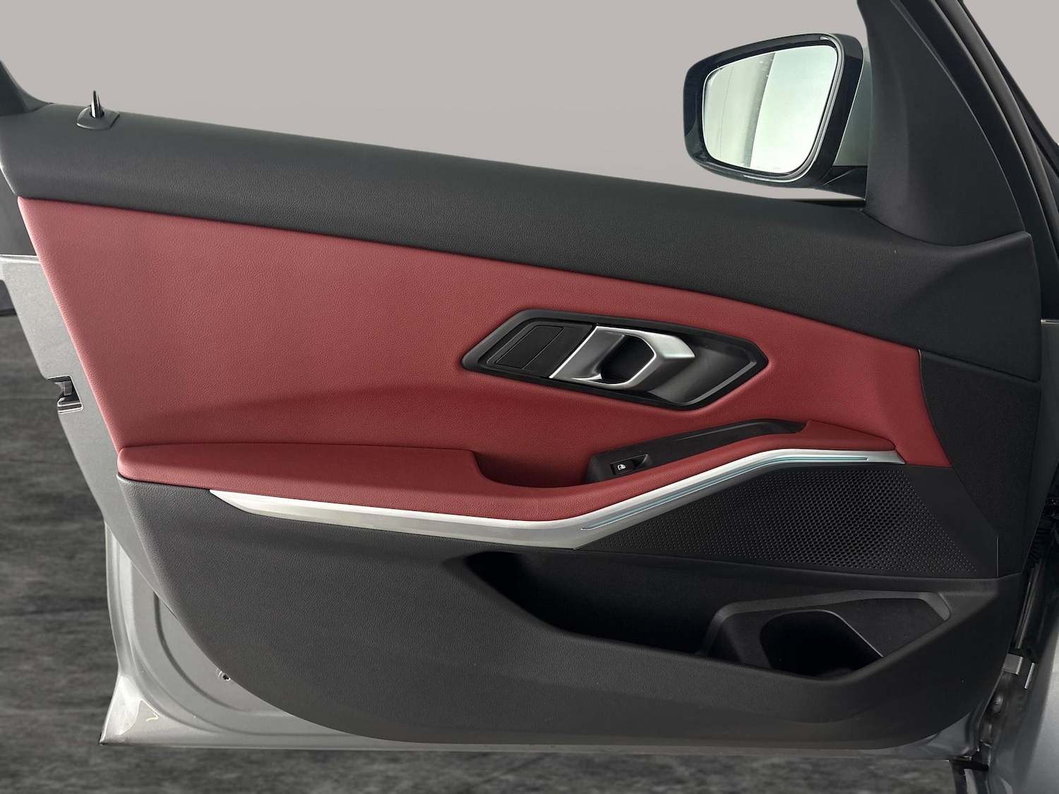 Used BMW 3 Series 2024 for sale - 78082058: Photo 32