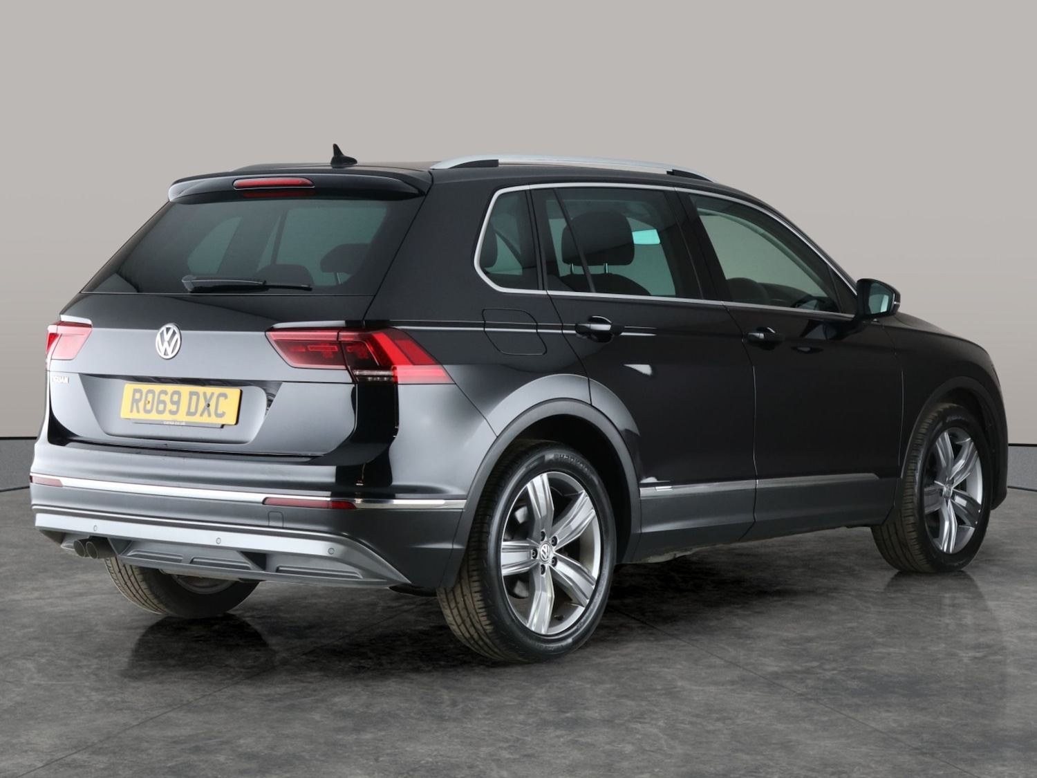 Used Volkswagen Tiguan 2019 for sale - 76452517: Photo 12