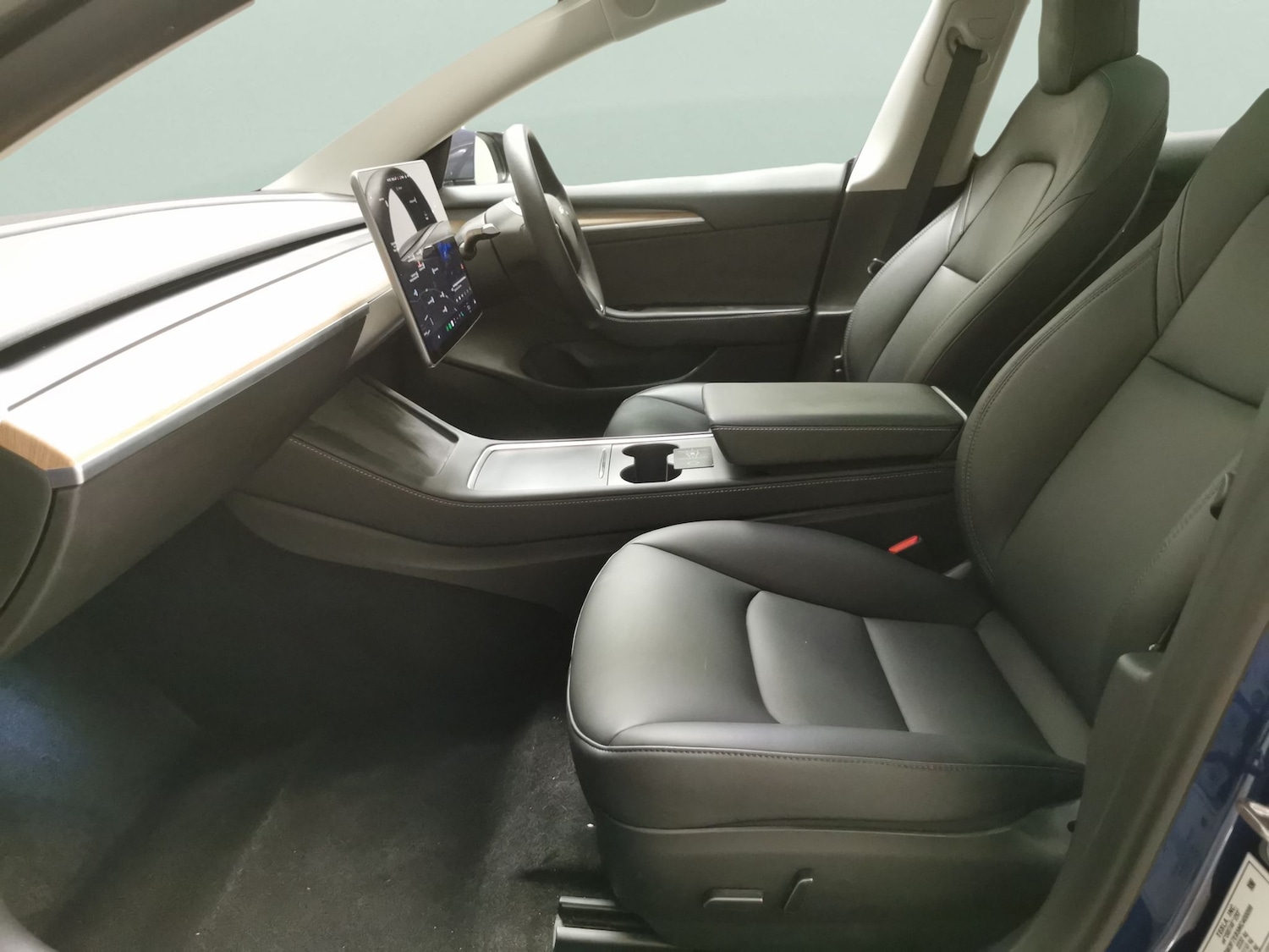 Used Tesla Model 3 2021 for sale - 76542671: Photo 4