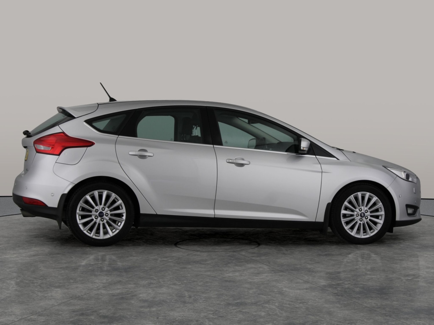 Used Ford Focus 2017 for sale - 76342417: Photo 12