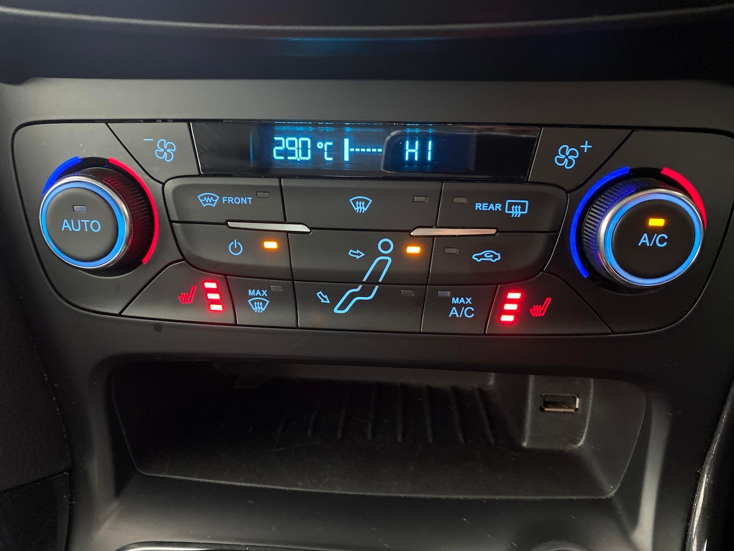 Used Ford Focus 2017 for sale - 76342417: Photo 23