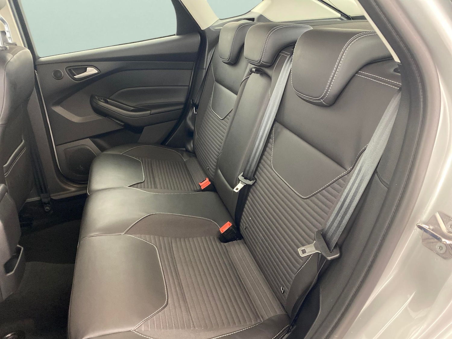 Used Ford Focus 2017 for sale - 76342417: Photo 32