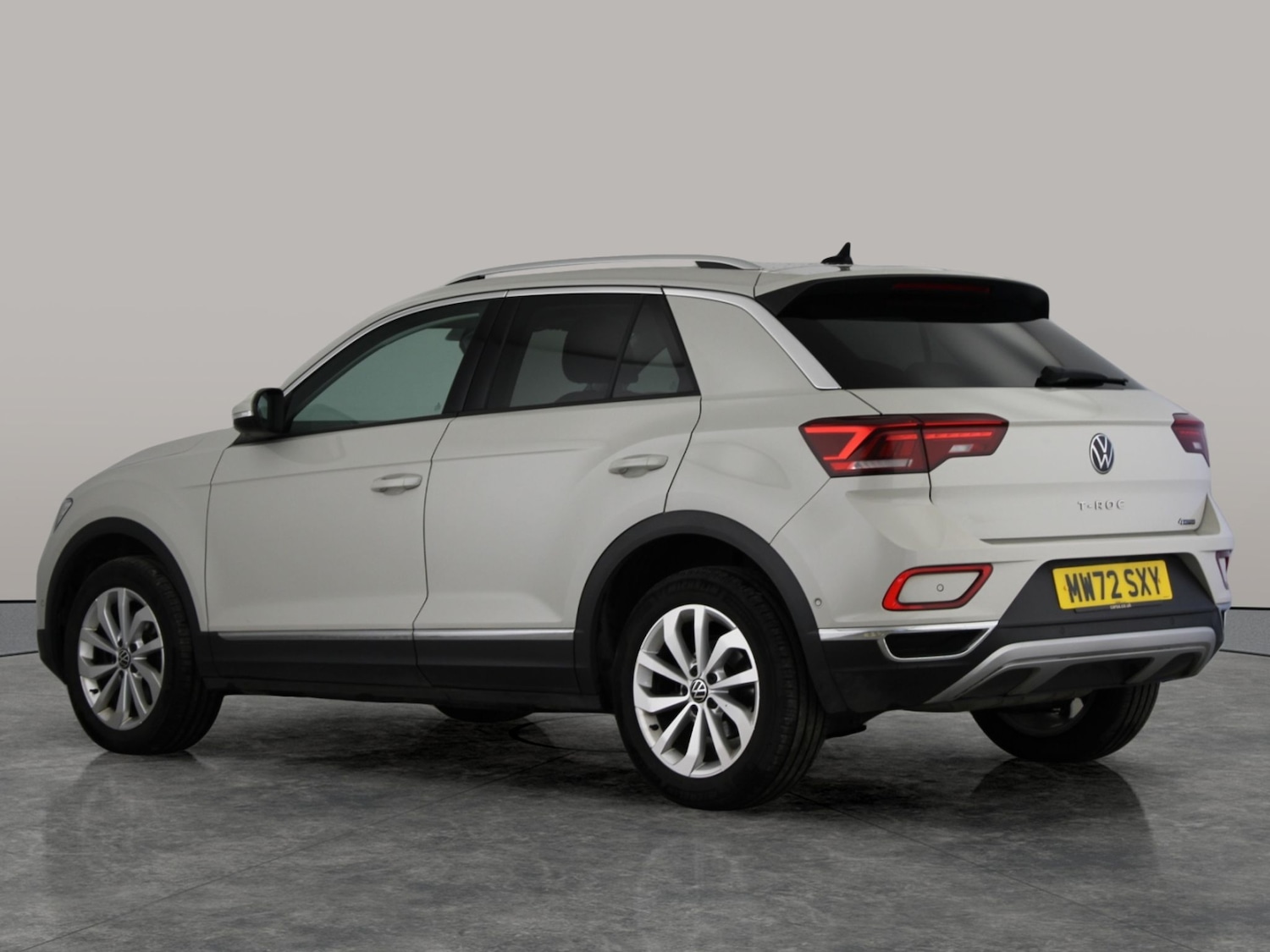Used Volkswagen T-Roc 2023 for sale - 78079265: Photo 12