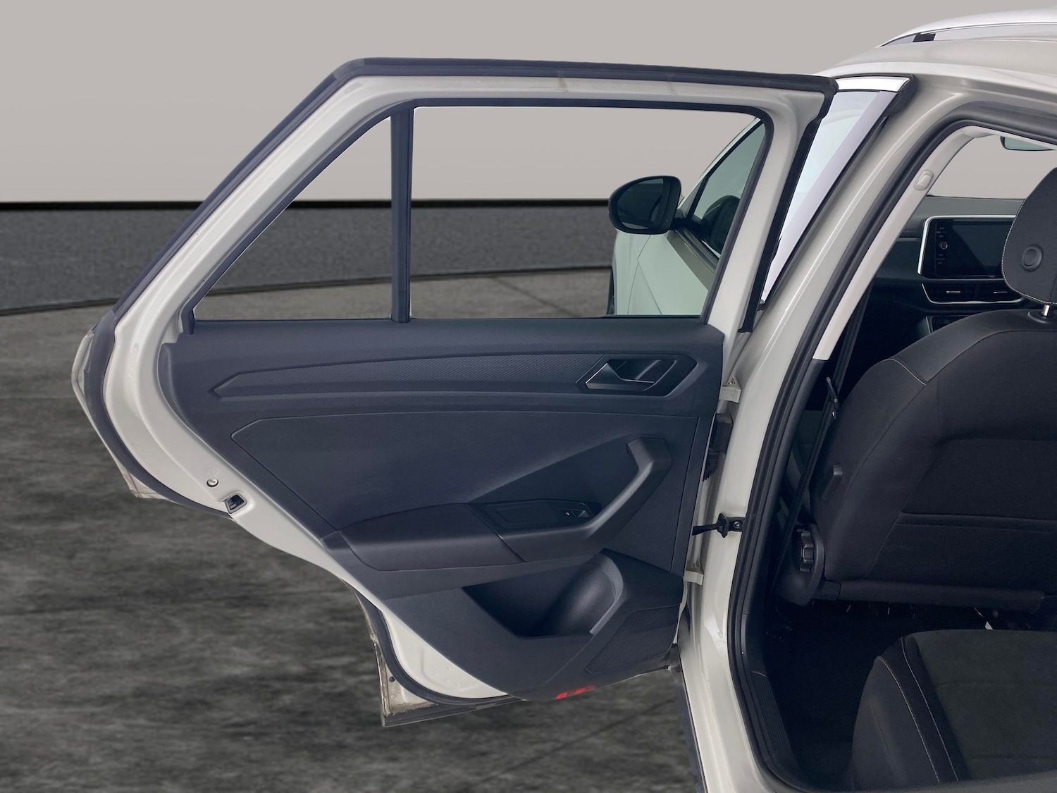 Used Volkswagen T-Roc 2023 for sale - 78079265: Photo 21