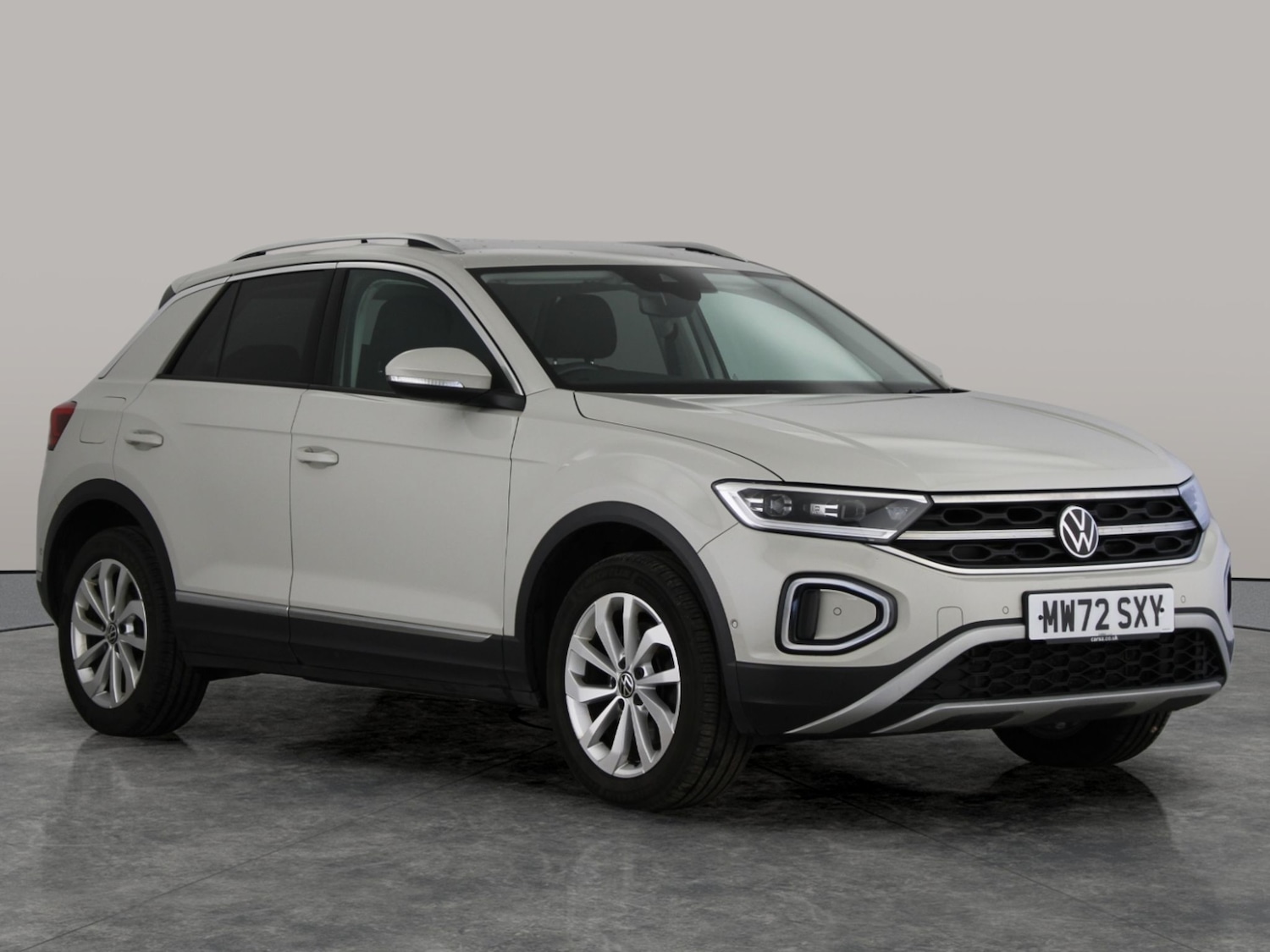 Used Volkswagen T-Roc 2023 for sale - 78079265: Photo 8