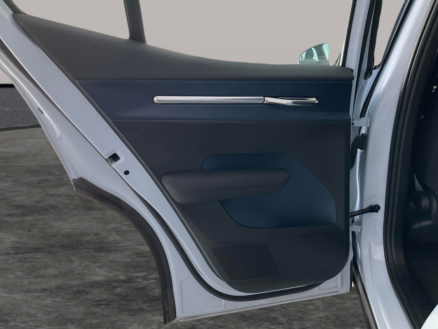 Used Volvo EX30 2024 for sale - 76757245: Photo 31