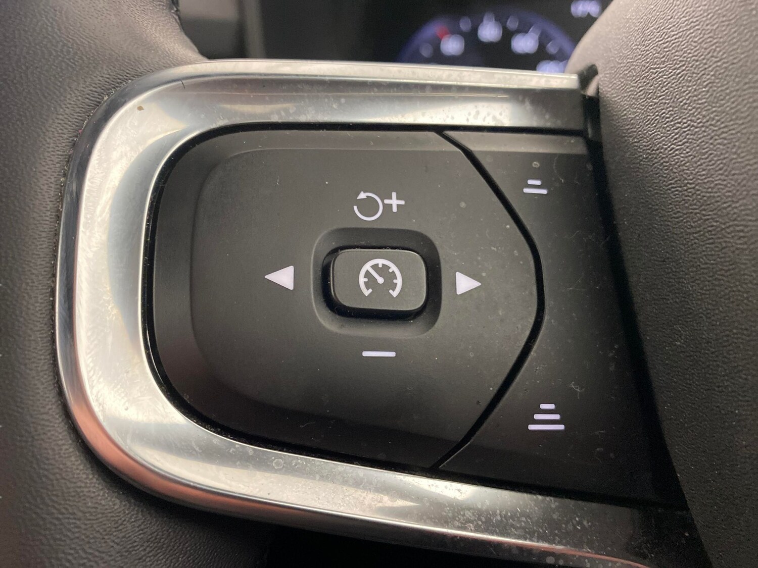 Used Volvo XC40 2020 for sale - 78122609: Photo 12