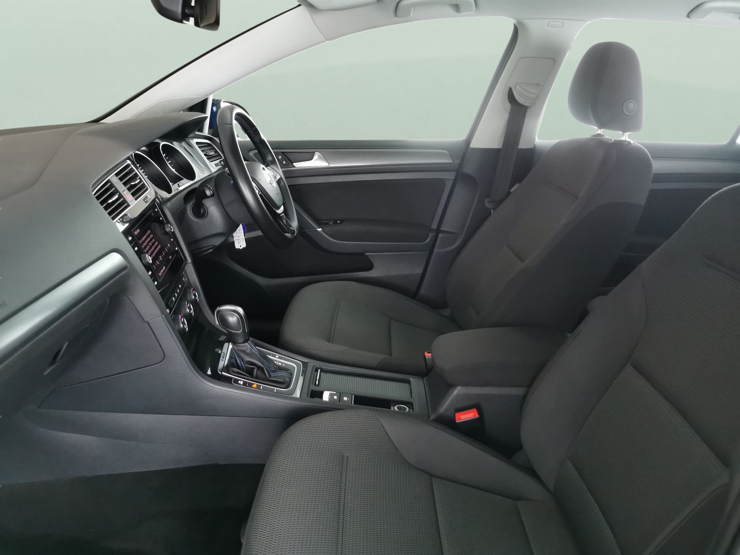 Used Volkswagen Golf 2020 for sale - 77789997: Photo 4