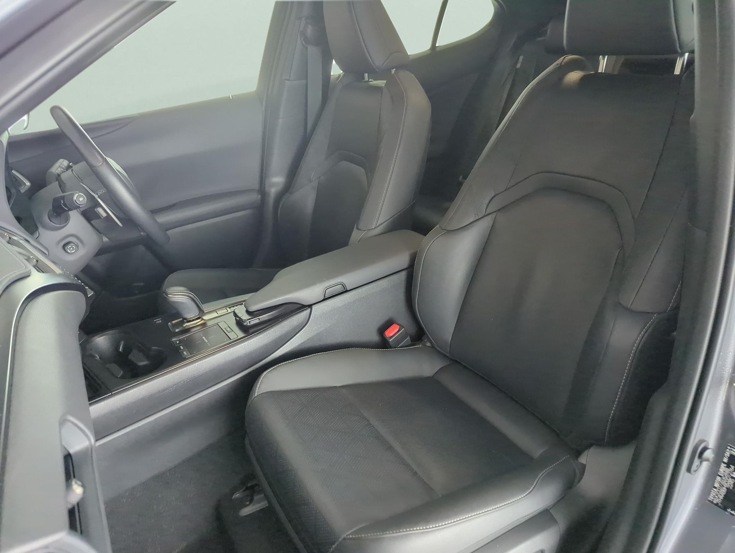 Used Lexus UX 2023 for sale - 77581777: Photo 6