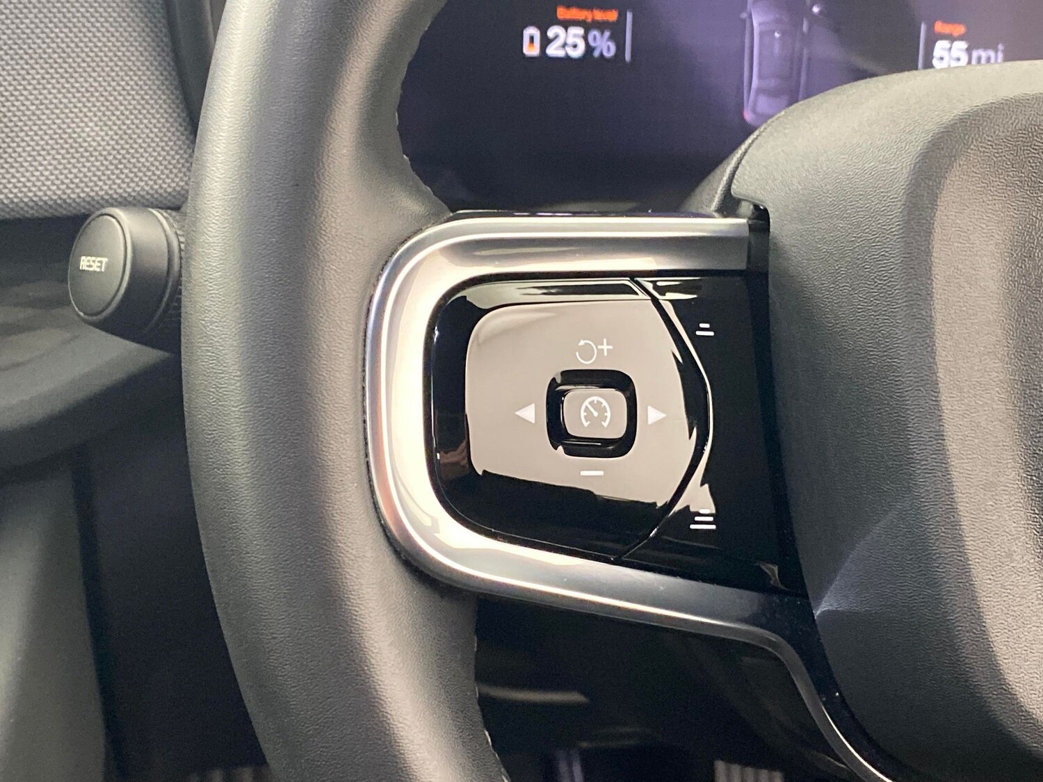 Used Polestar Polestar 2 2022 for sale - 76636275: Photo 18