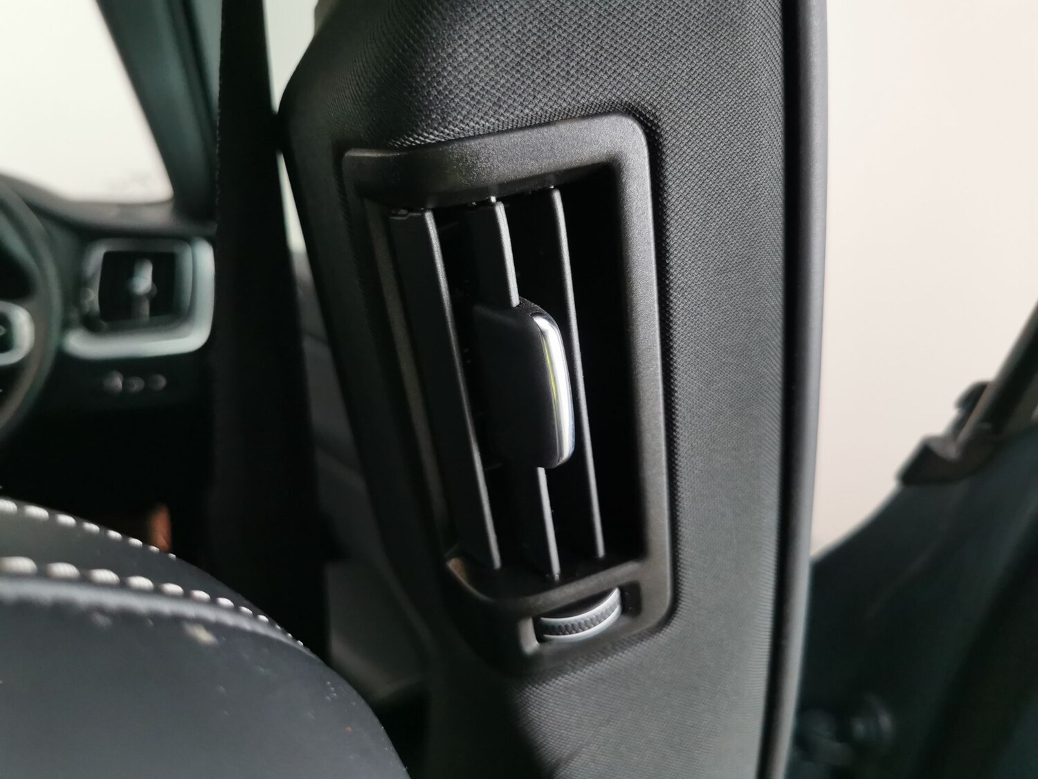 Used Volvo XC60 2022 for sale - 77928214: Photo 23