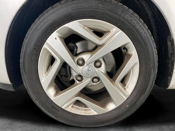 Used Hyundai i10 2022 for sale - 76330917: Photo 30
