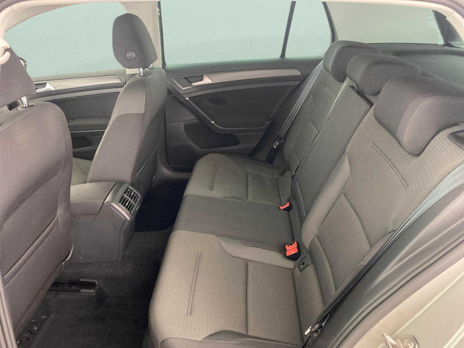 Used Volkswagen Golf 2020 for sale - 76452598: Photo 34