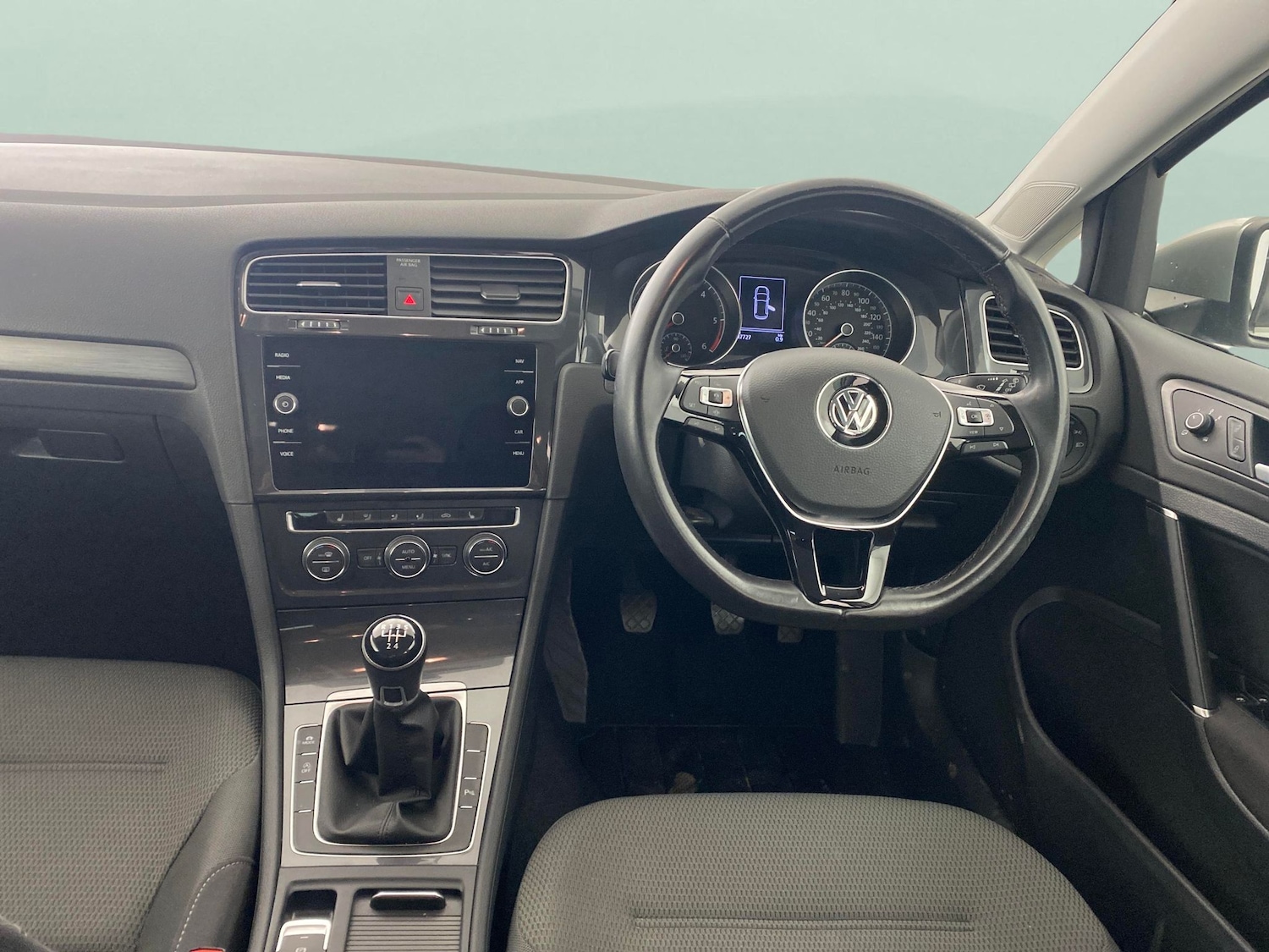 Used Volkswagen Golf 2020 for sale - 76452598: Photo 5