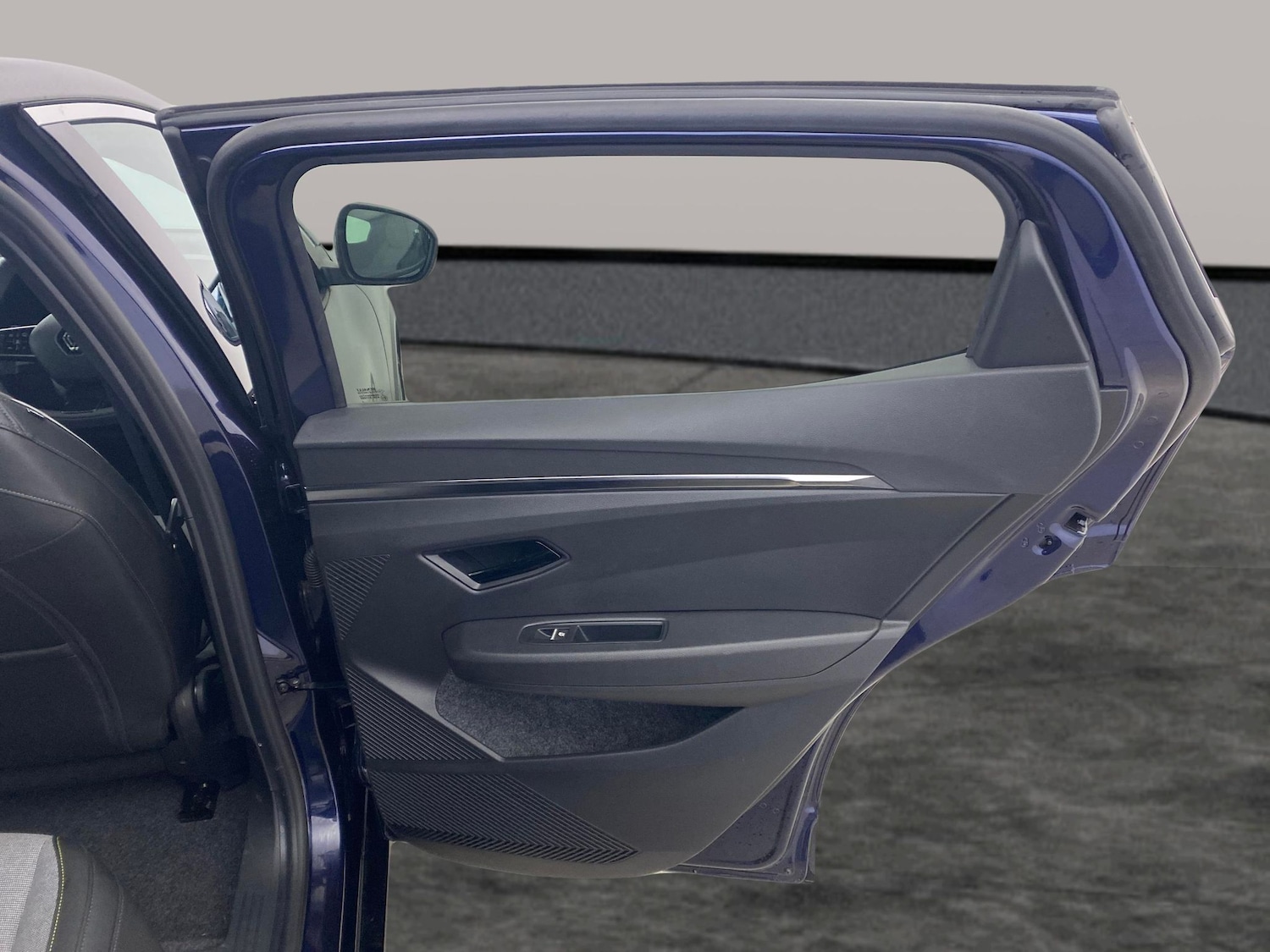 Used Renault Megane E Tech 2025 for sale - 77591762: Photo 25