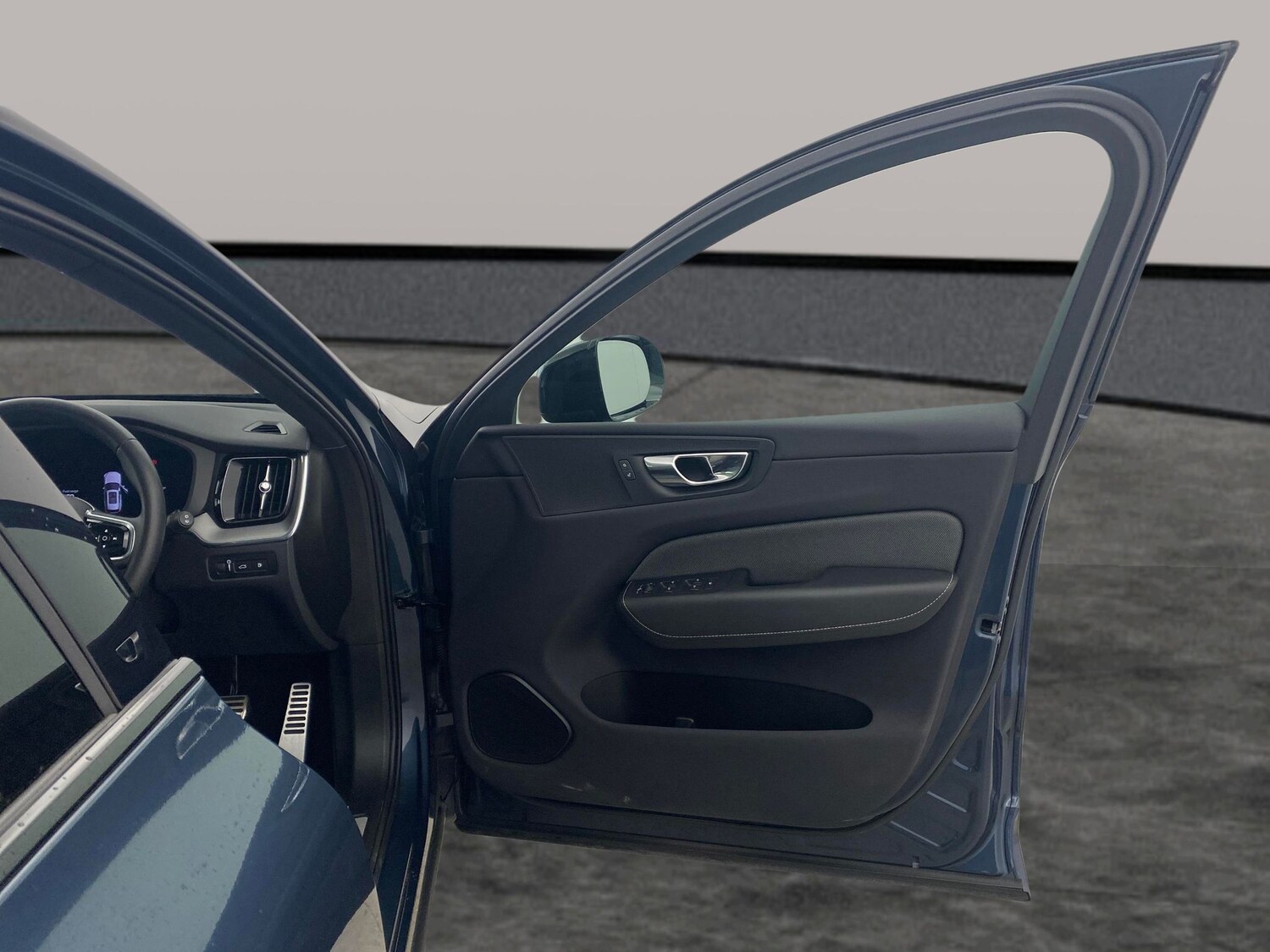 Used Volvo XC60 2021 for sale - 76892738: Photo 28