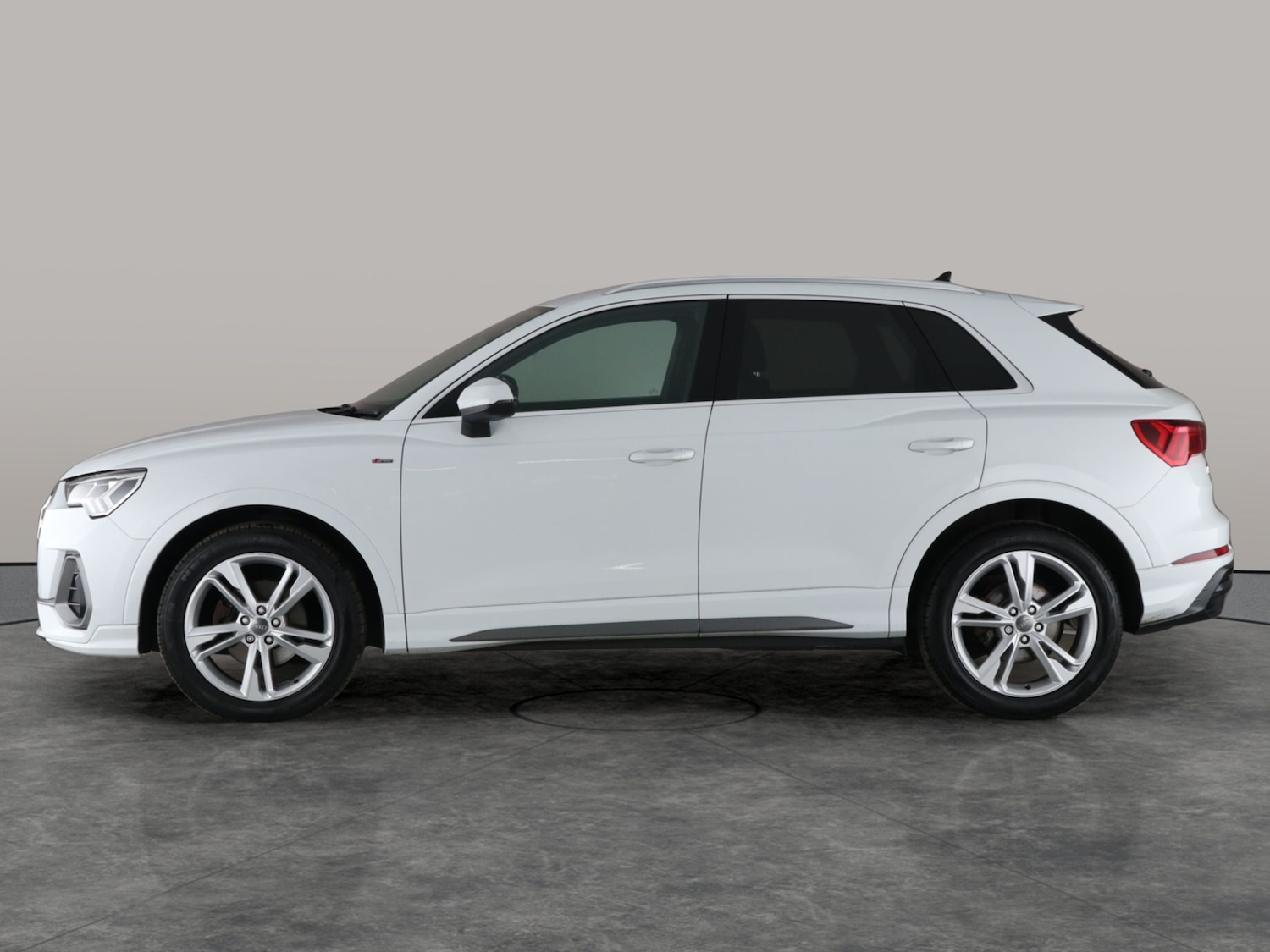 Used Audi Q3 for sale - 76382982: Photo 16