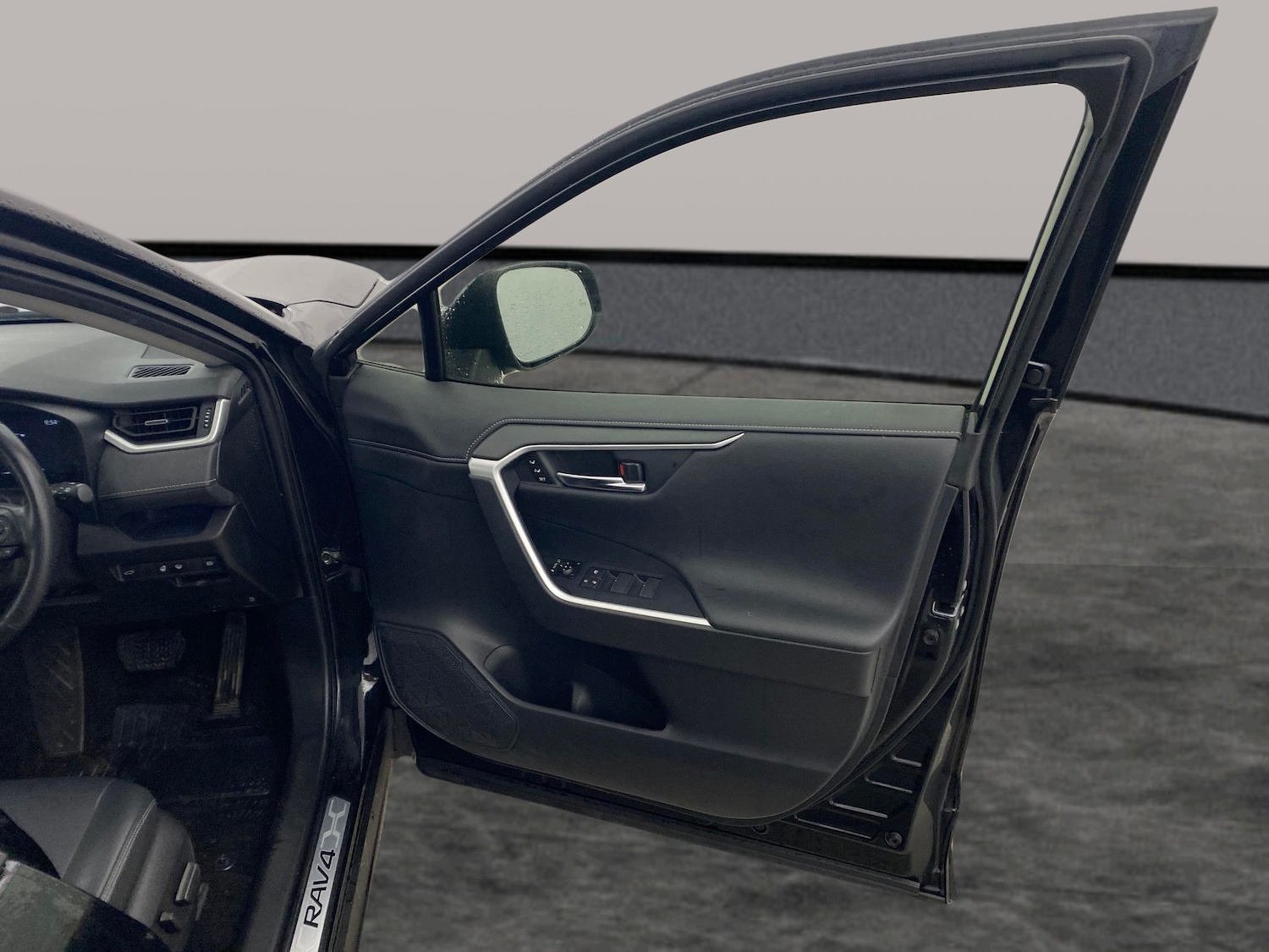 Used Toyota RAV4 for sale - 77458208: Photo 25