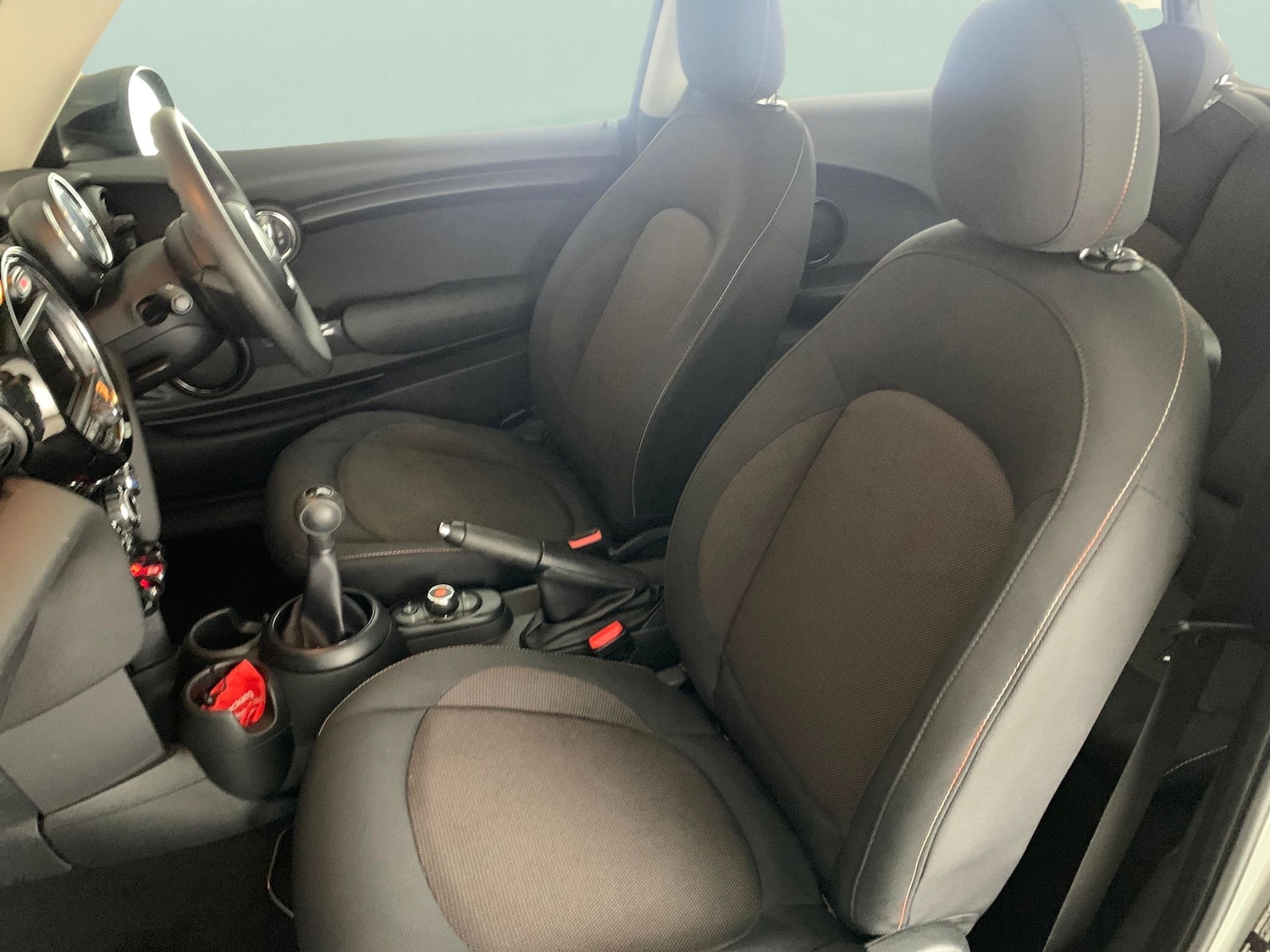 Used MINI Hatch 2018 for sale - 76736159: Photo 4