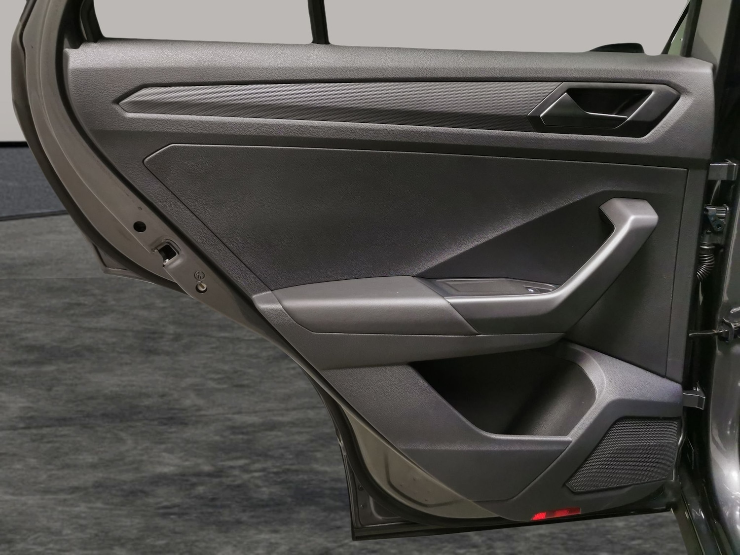 Used Volkswagen T-Roc for sale - 77740364: Photo 25