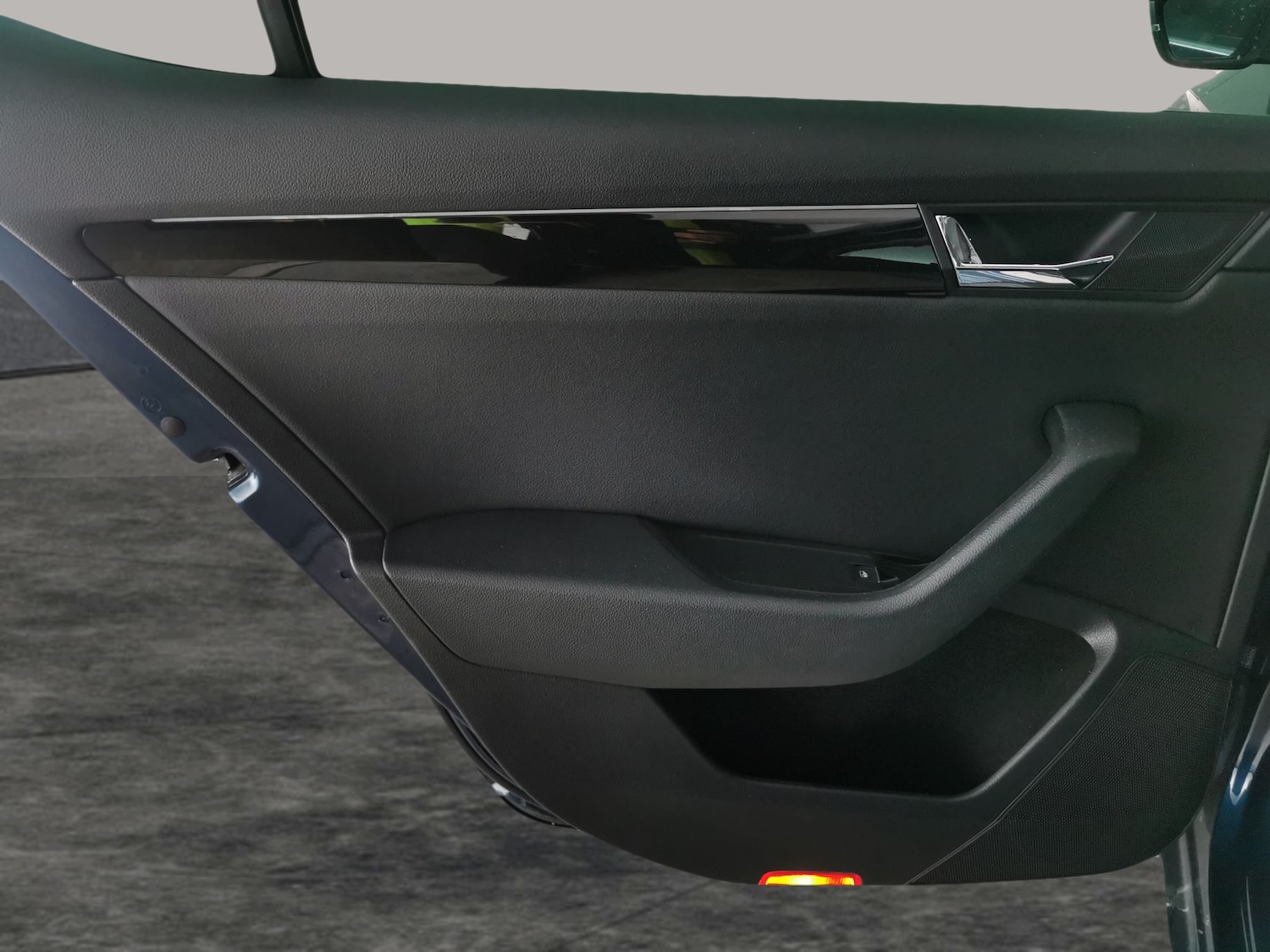 Used Skoda Superb 2018 for sale - 76946365: Photo 30