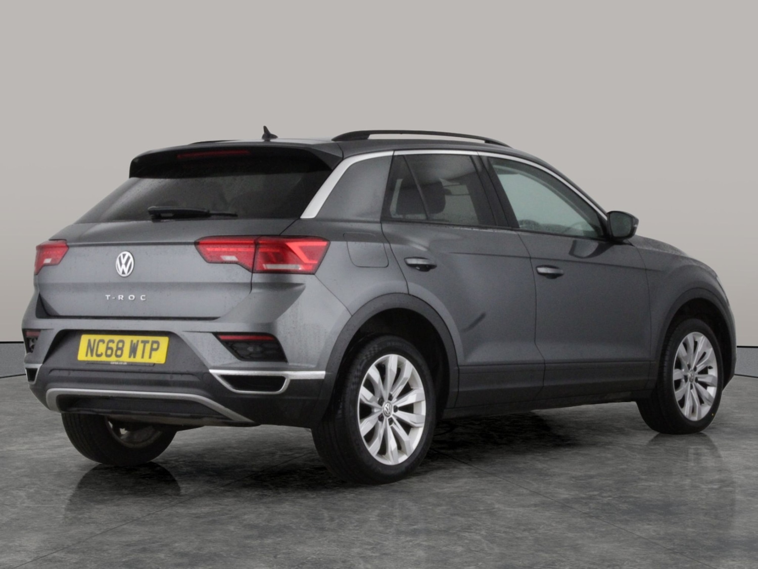Used Volkswagen T-Roc 2019 for sale - 77529853: Photo 8