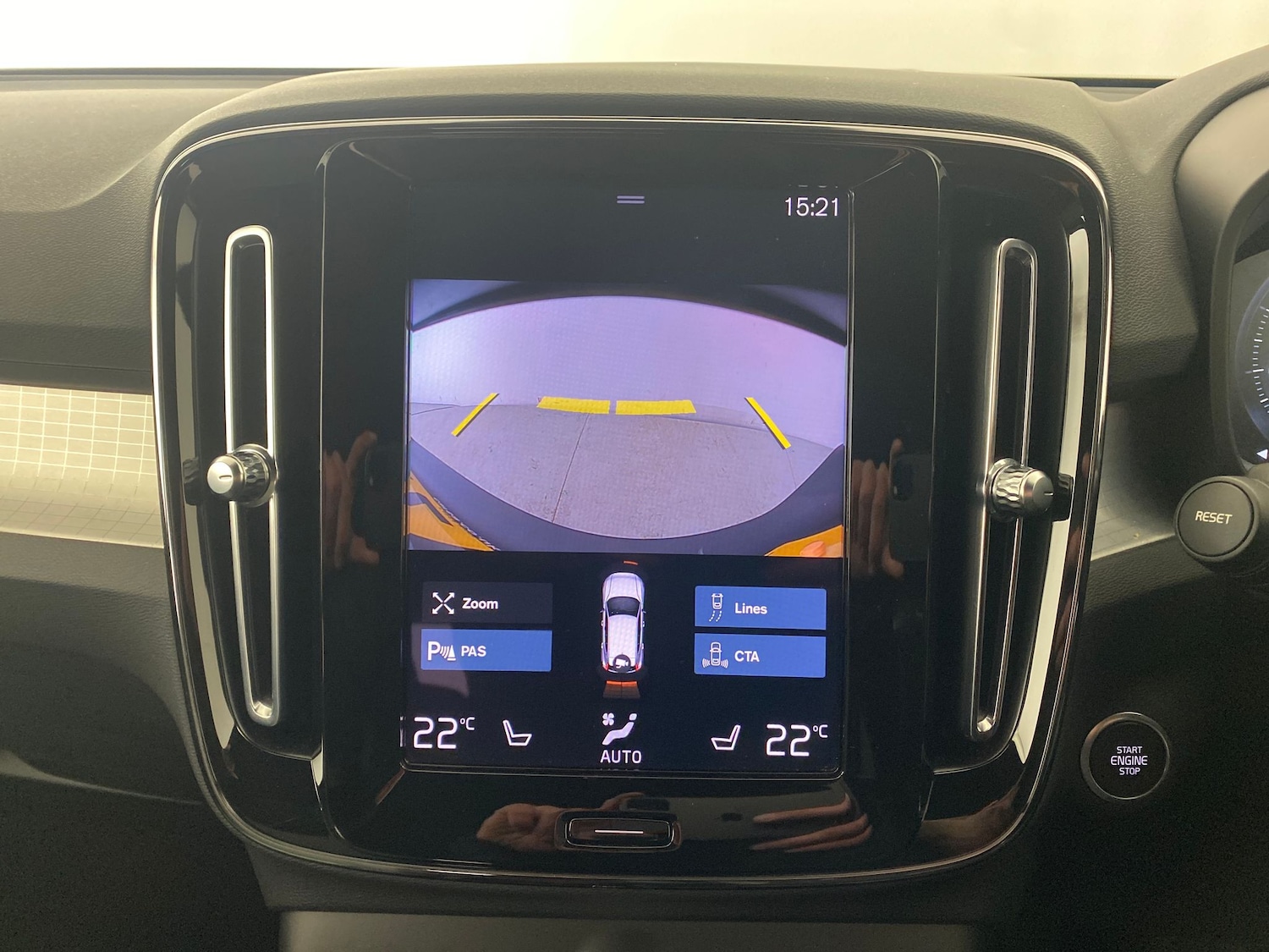 Used Volvo XC40 2022 for sale - 76653026: Photo 6