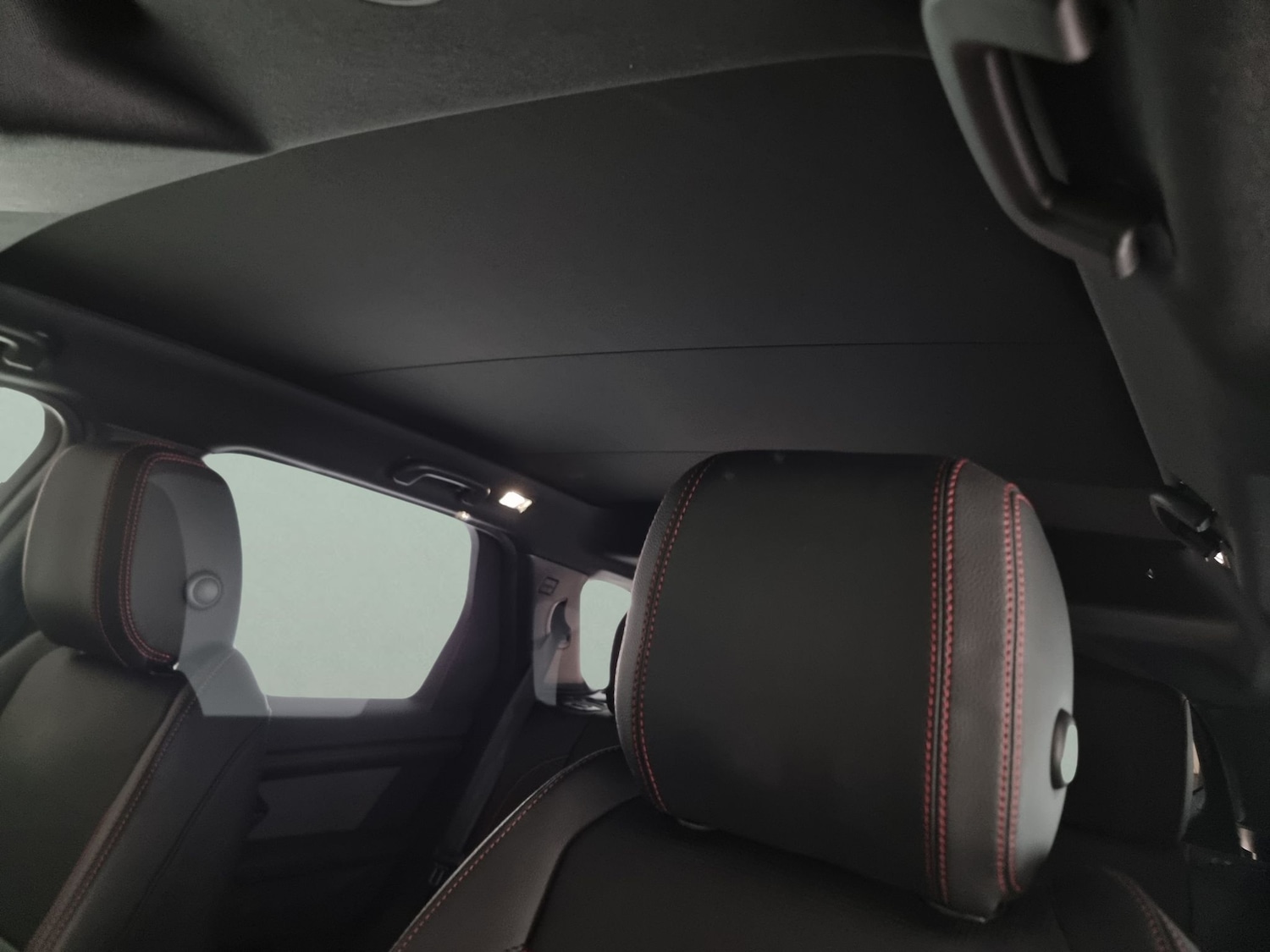 Used Land Rover Discovery Sport 2022 for sale - 76442186: Photo 6