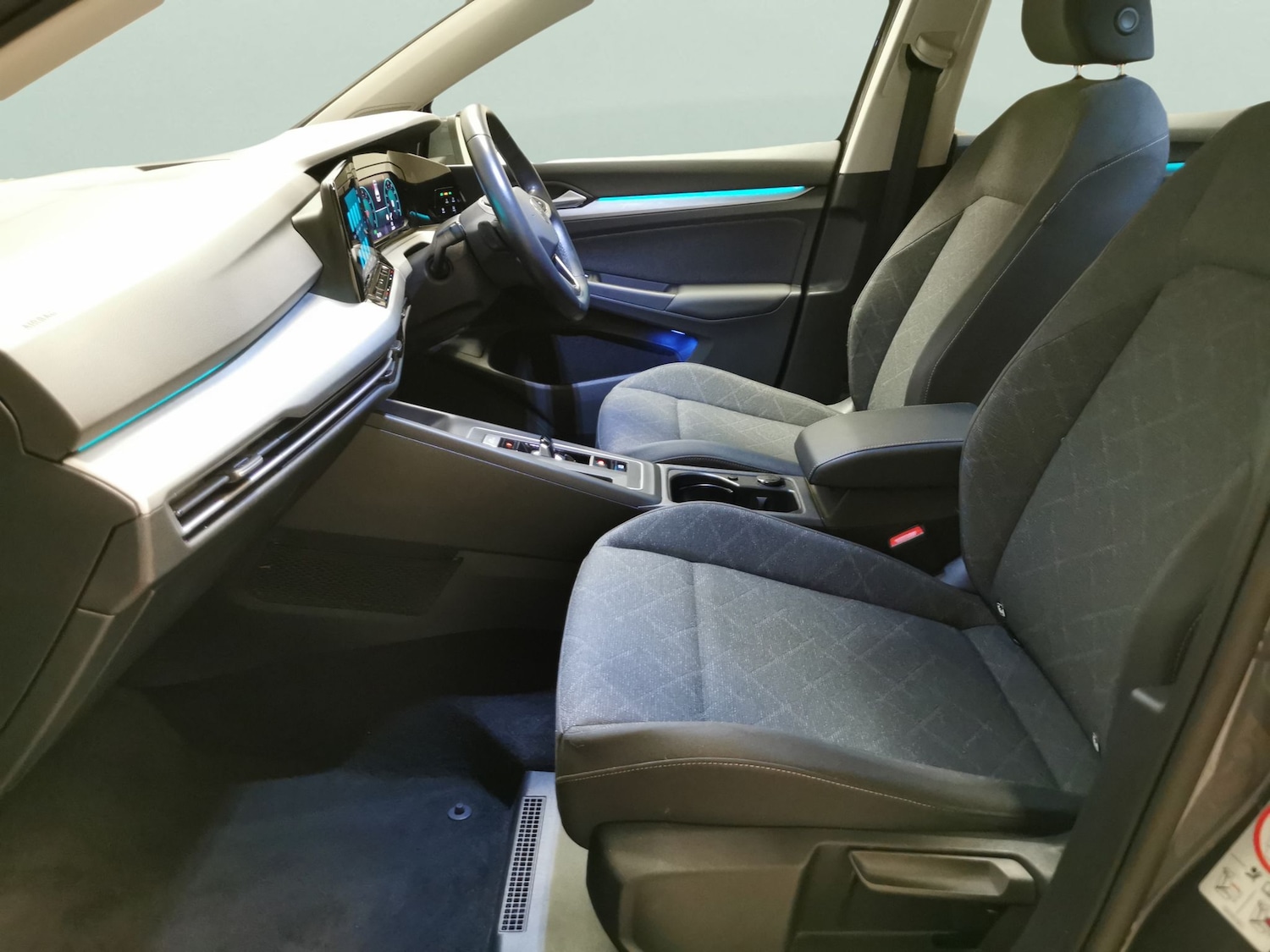 Used Volkswagen Golf 2023 for sale - 77300889: Photo 4