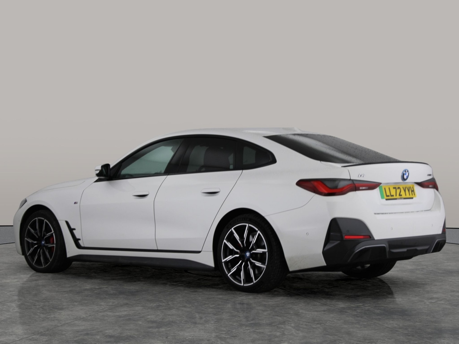 Used BMW i4 2022 for sale - 76722616: Photo 13