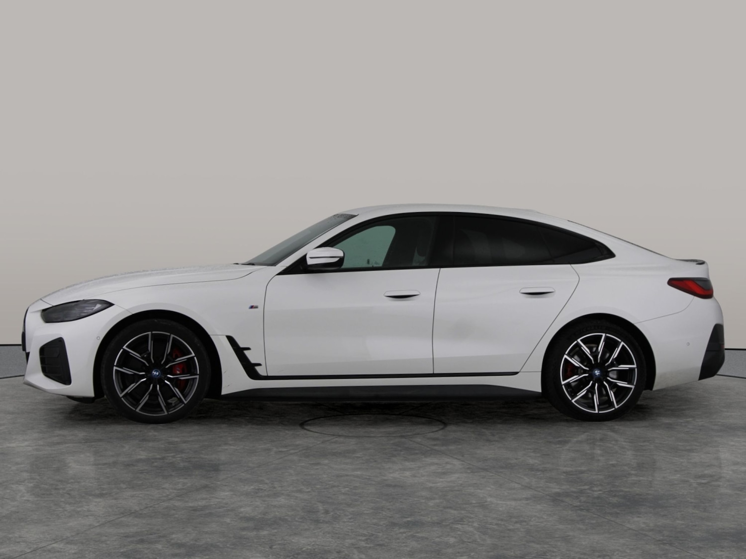 Used BMW i4 2022 for sale - 76722616: Photo 14