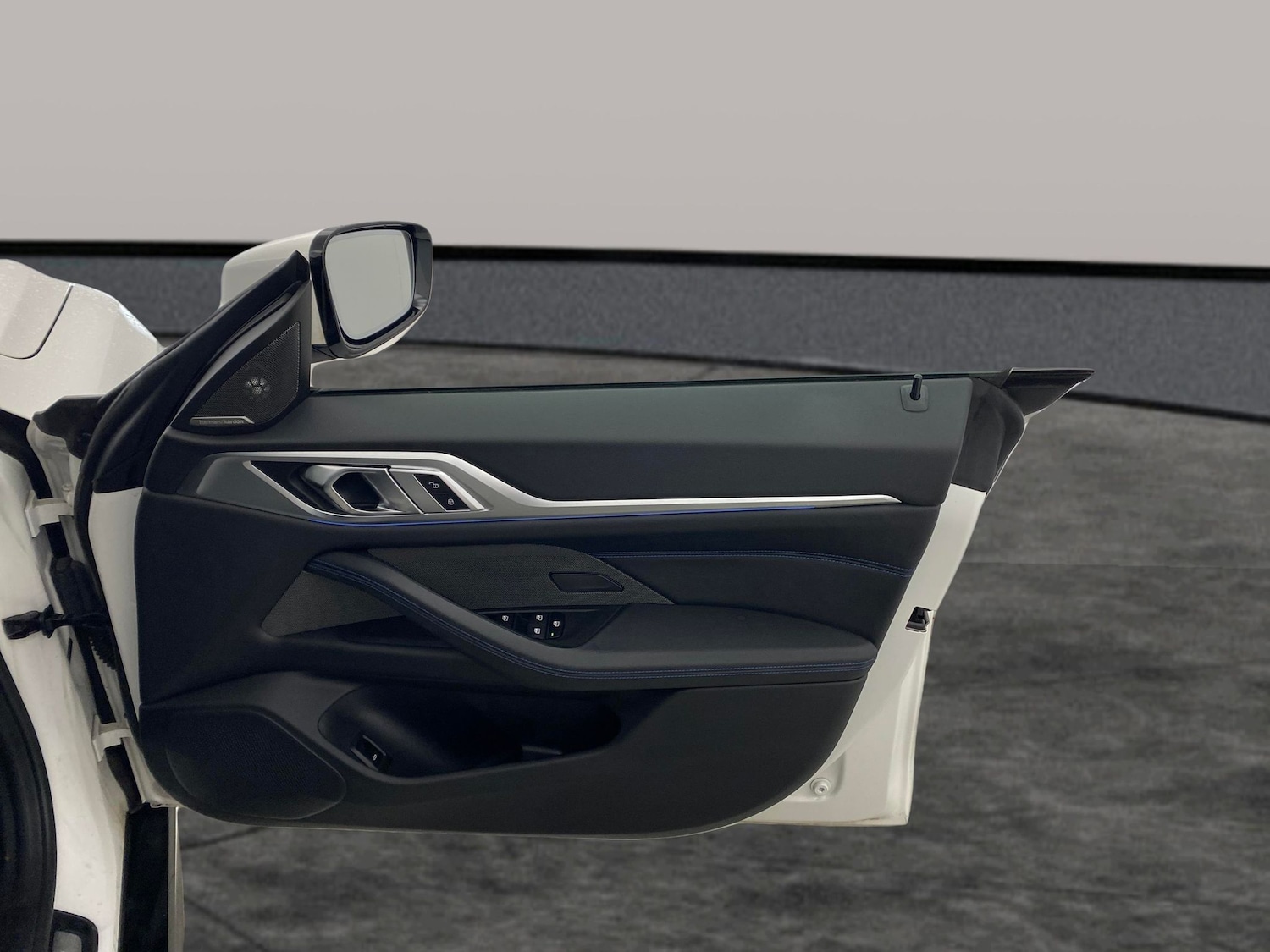 Used BMW i4 2022 for sale - 76722616: Photo 28