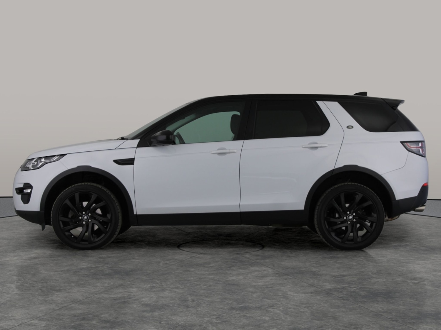 Used Land Rover Discovery Sport 2018 for sale - 76477654: Photo 15