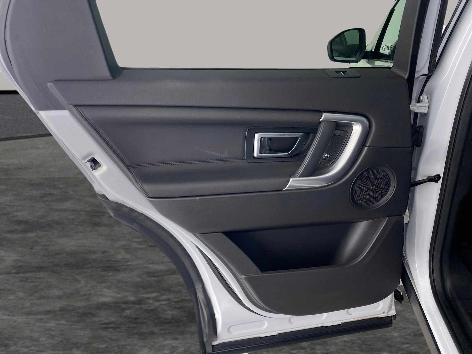 Used Land Rover Discovery Sport 2018 for sale - 76477654: Photo 26