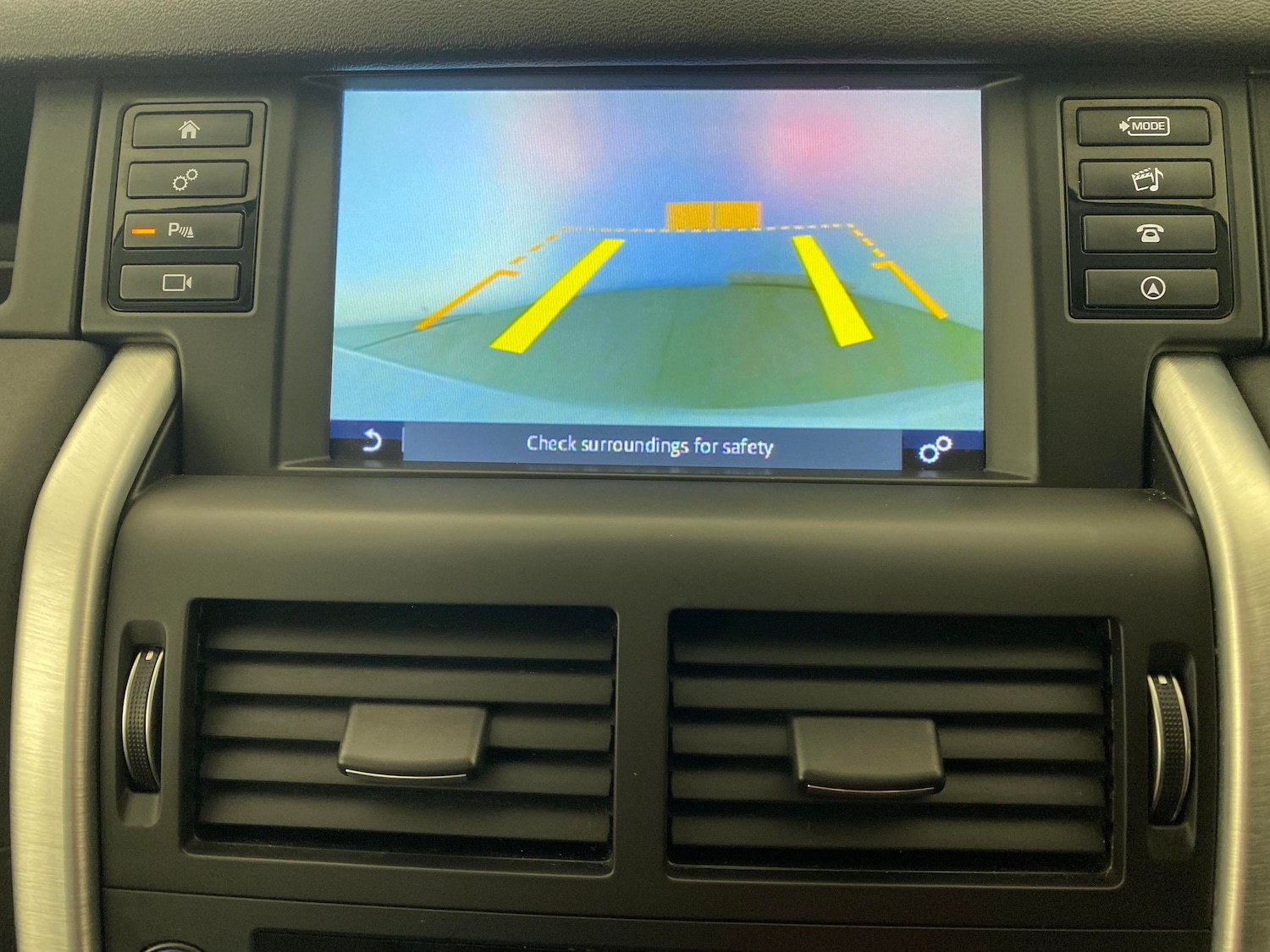 Used Land Rover Discovery Sport 2018 for sale - 76477654: Photo 6