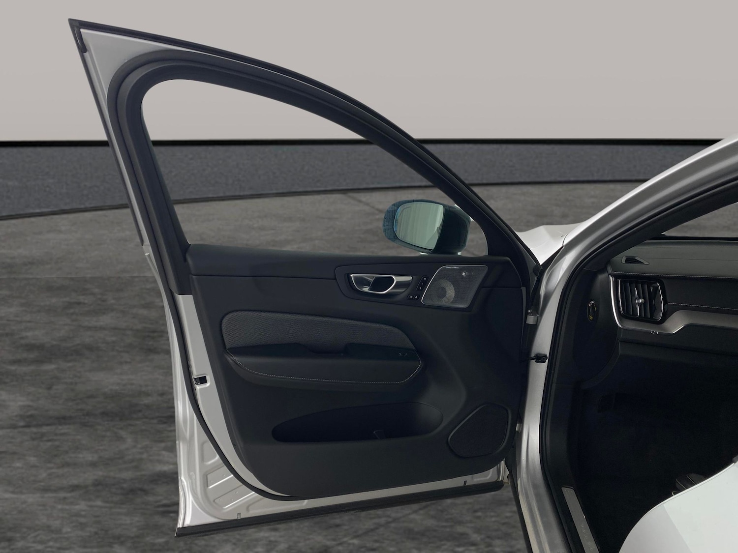 Used Volvo XC60 2021 for sale - 76796903: Photo 26