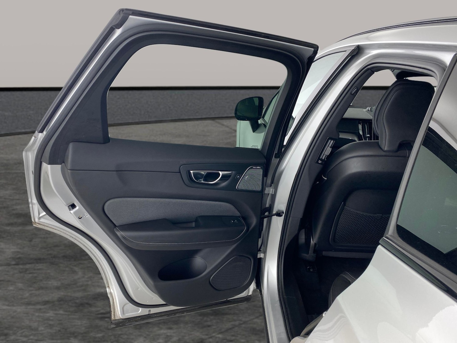 Used Volvo XC60 2021 for sale - 76796903: Photo 27