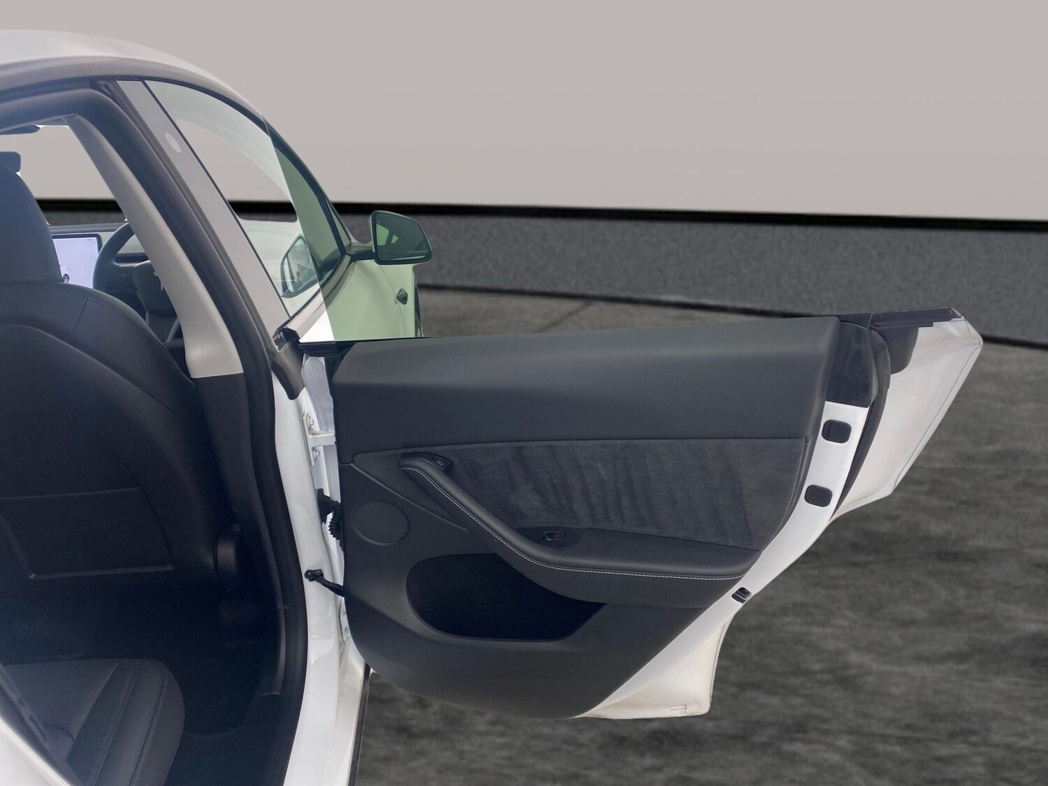 Used Tesla Model Y 2024 for sale - 77591095: Photo 25